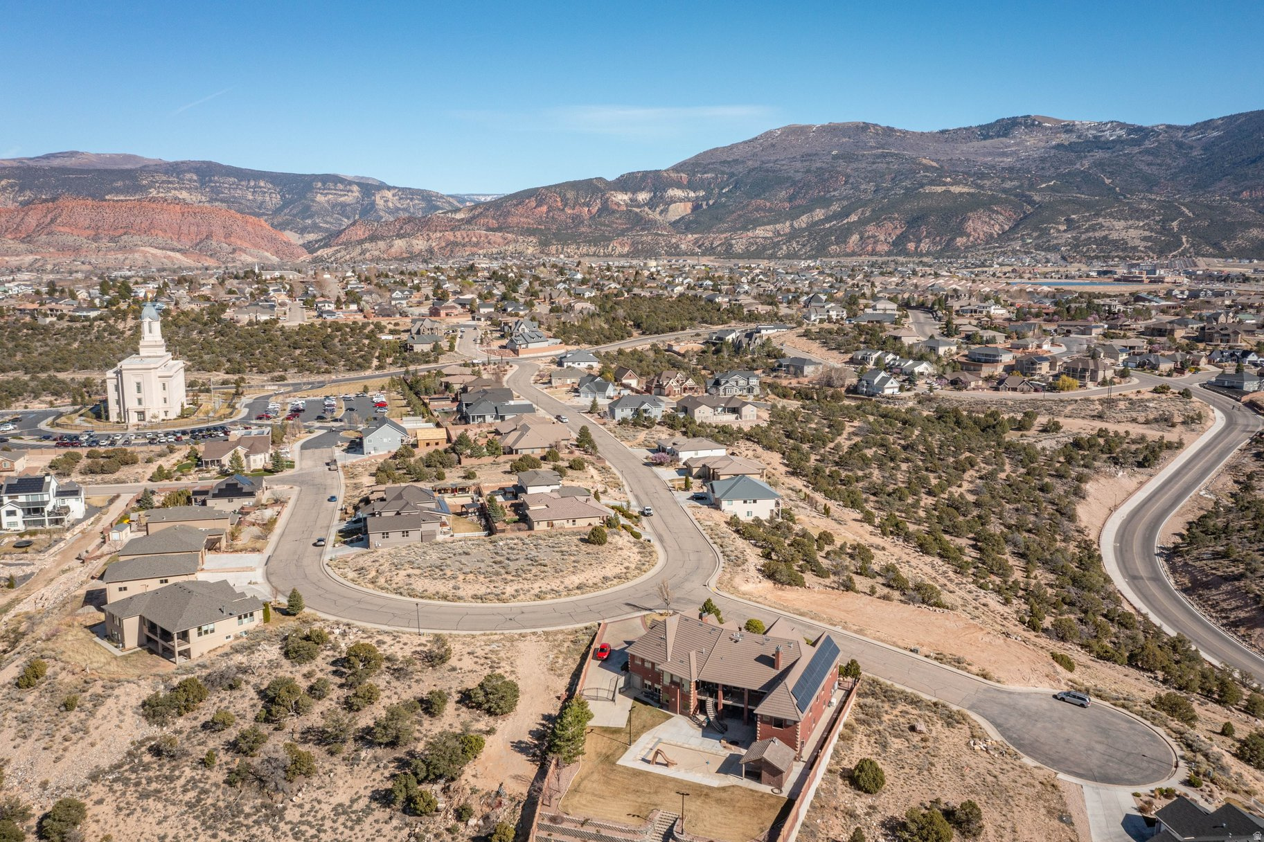main property photo 15