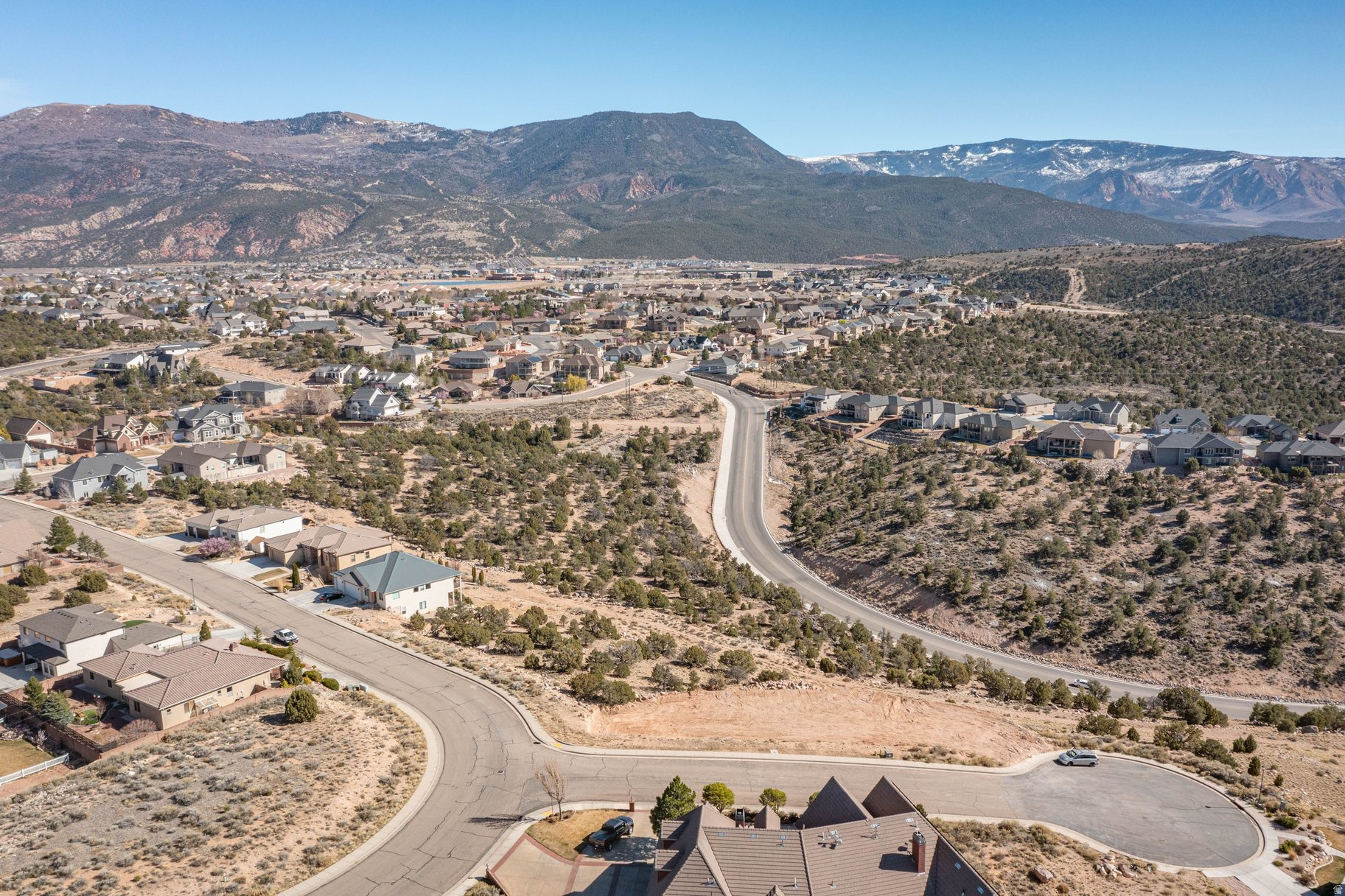 main property photo 24