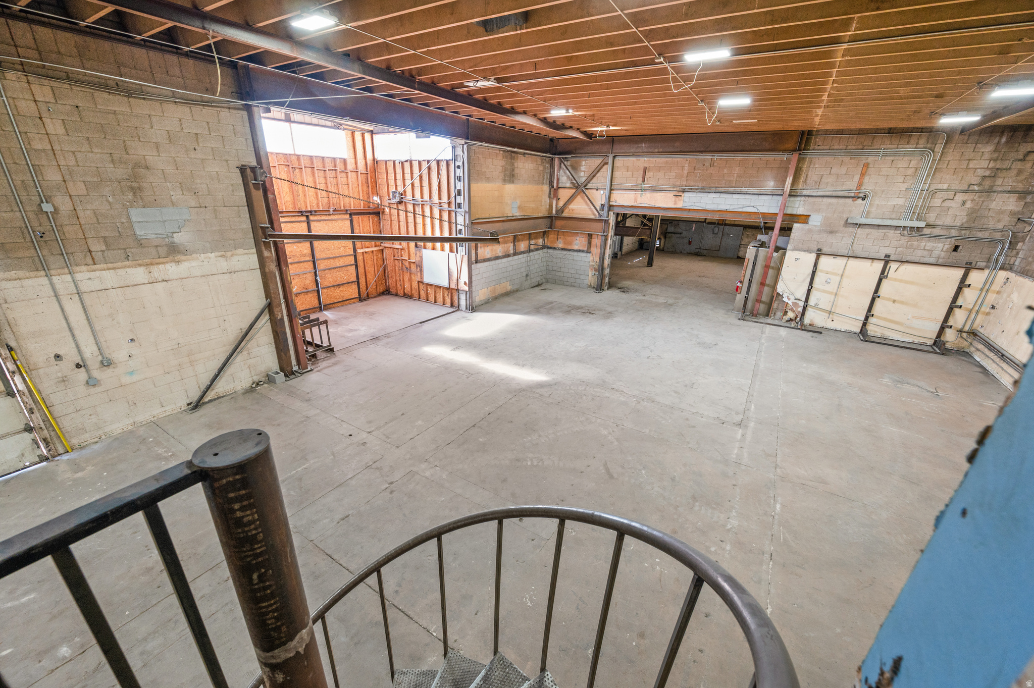 main property photo 21
