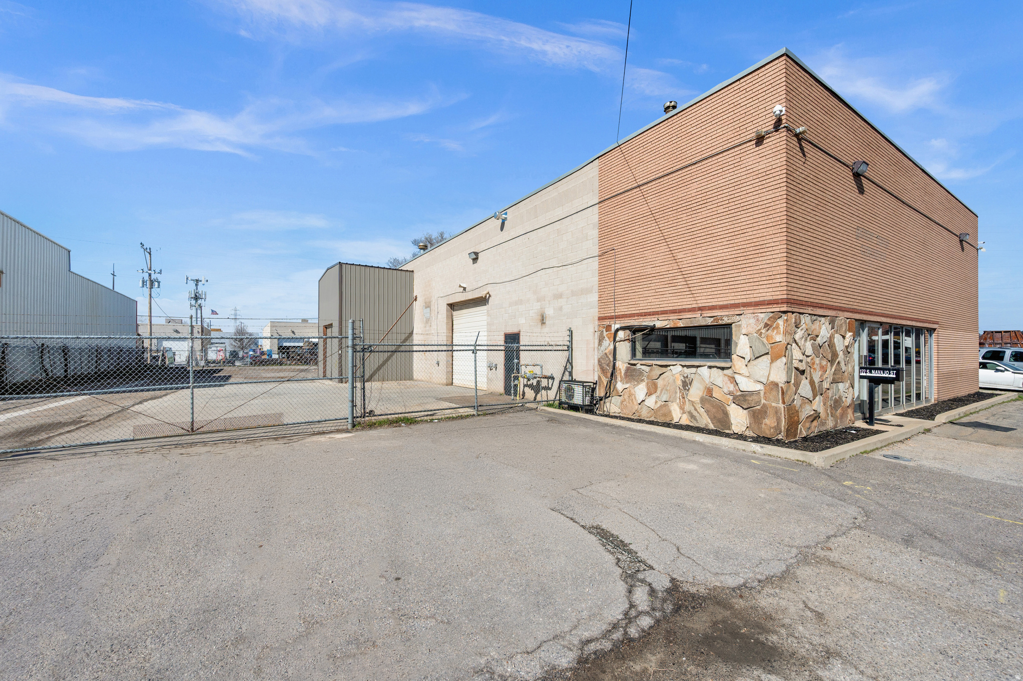 main property photo 23