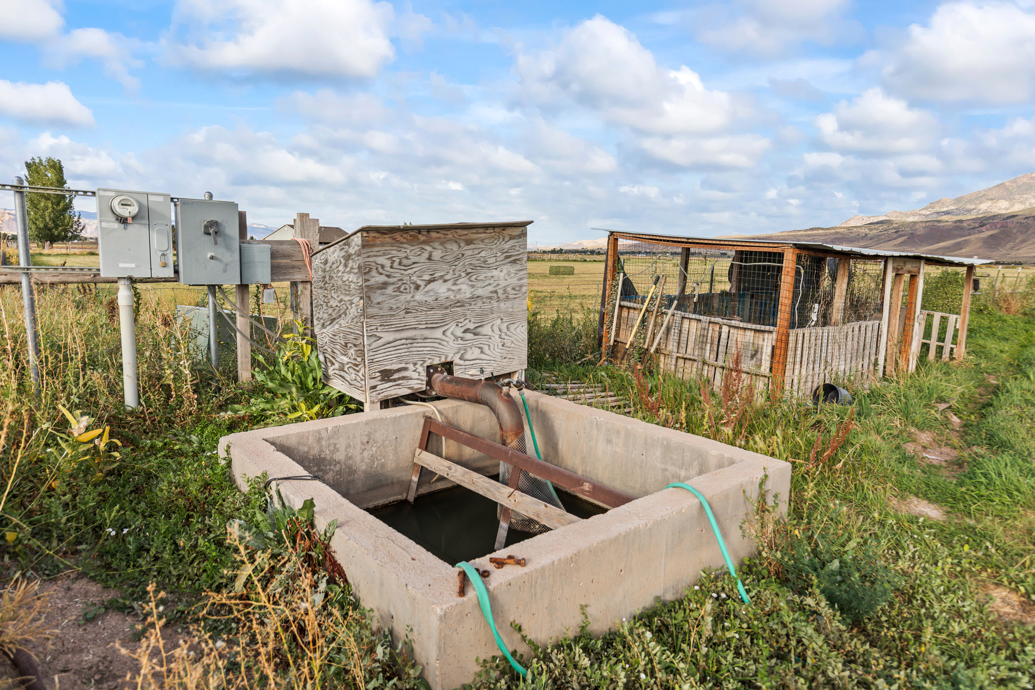 main property photo 11