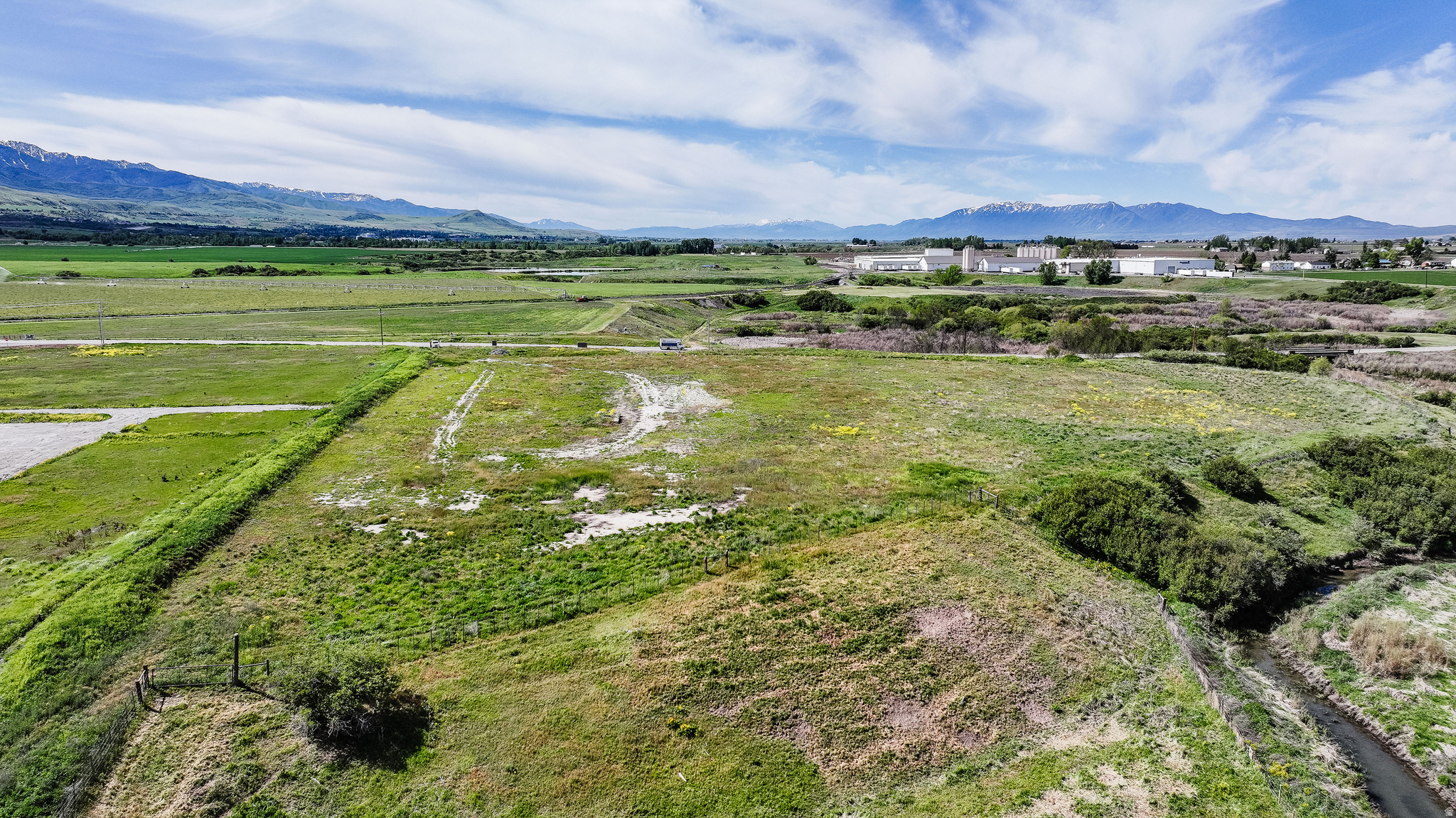 main property photo 14
