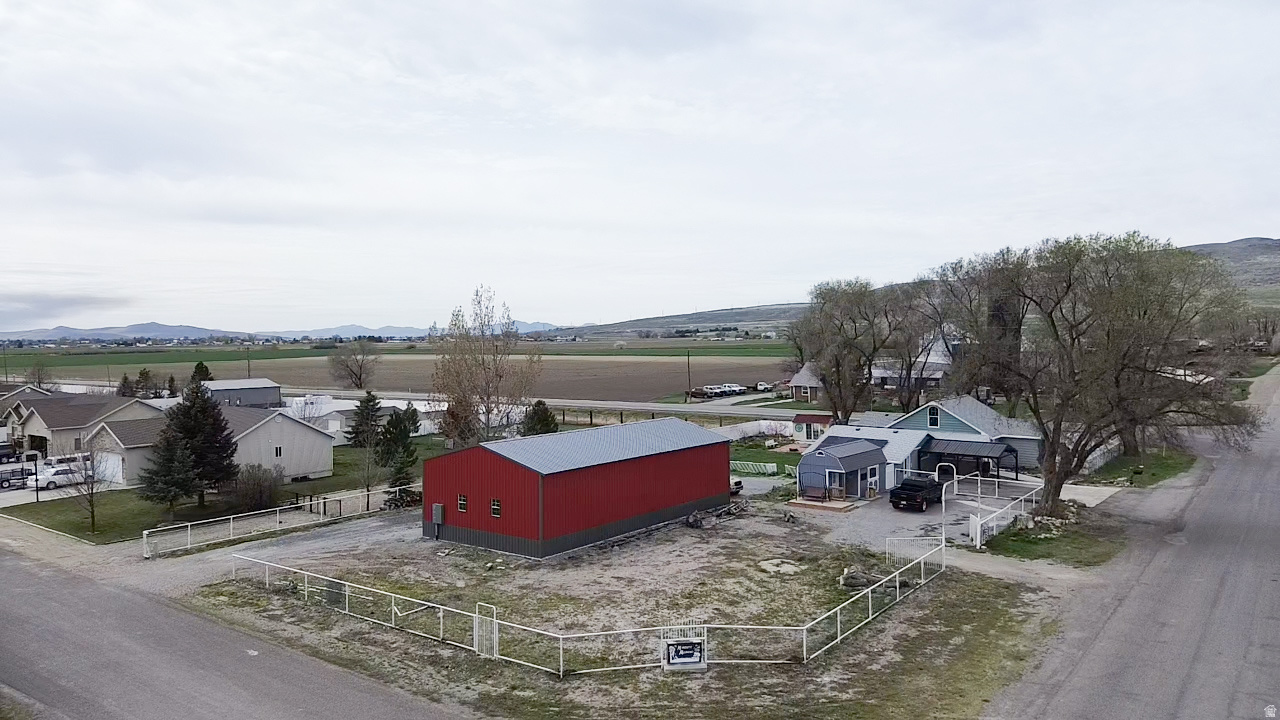 main property photo 20