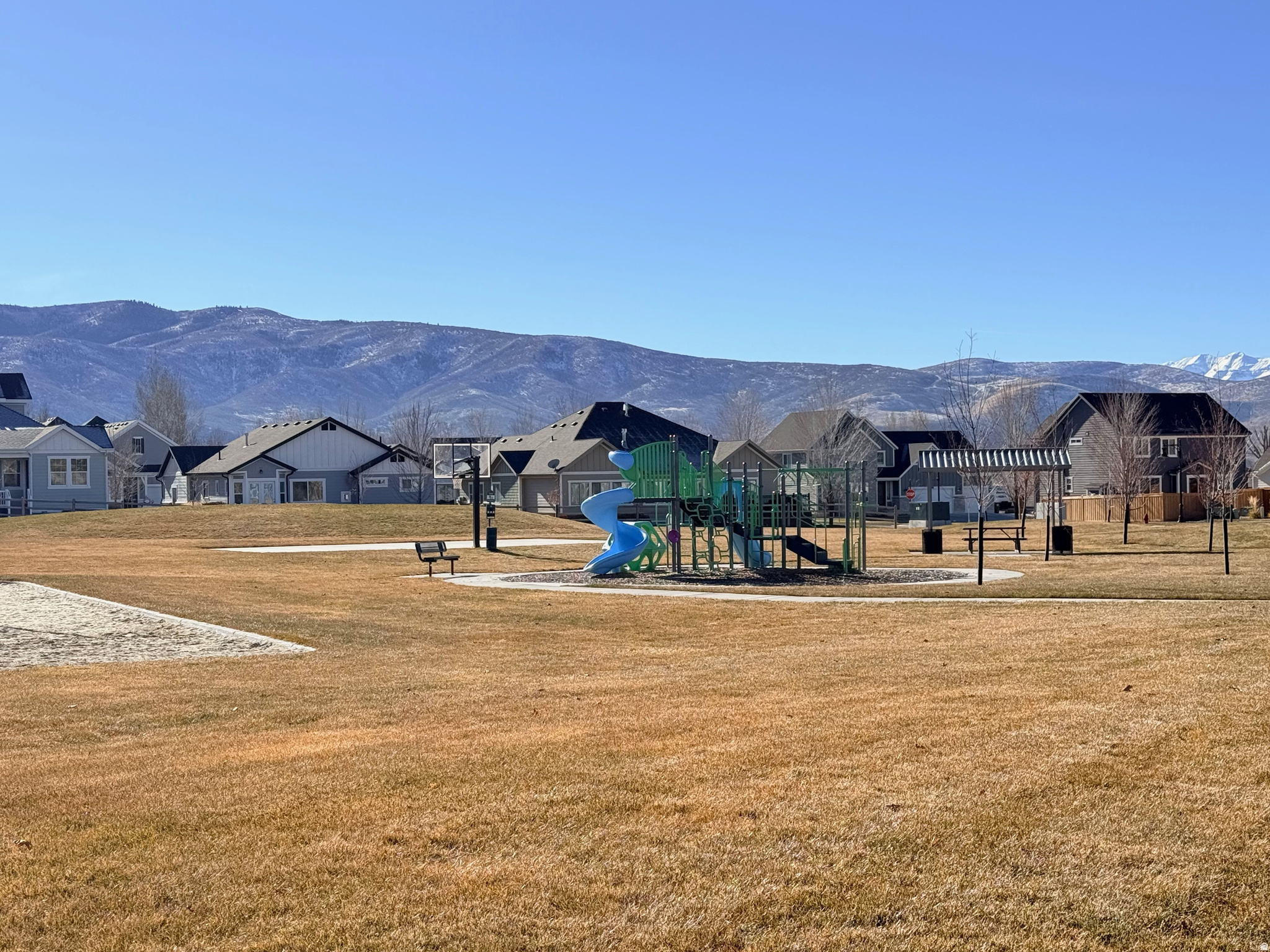 main property photo 27