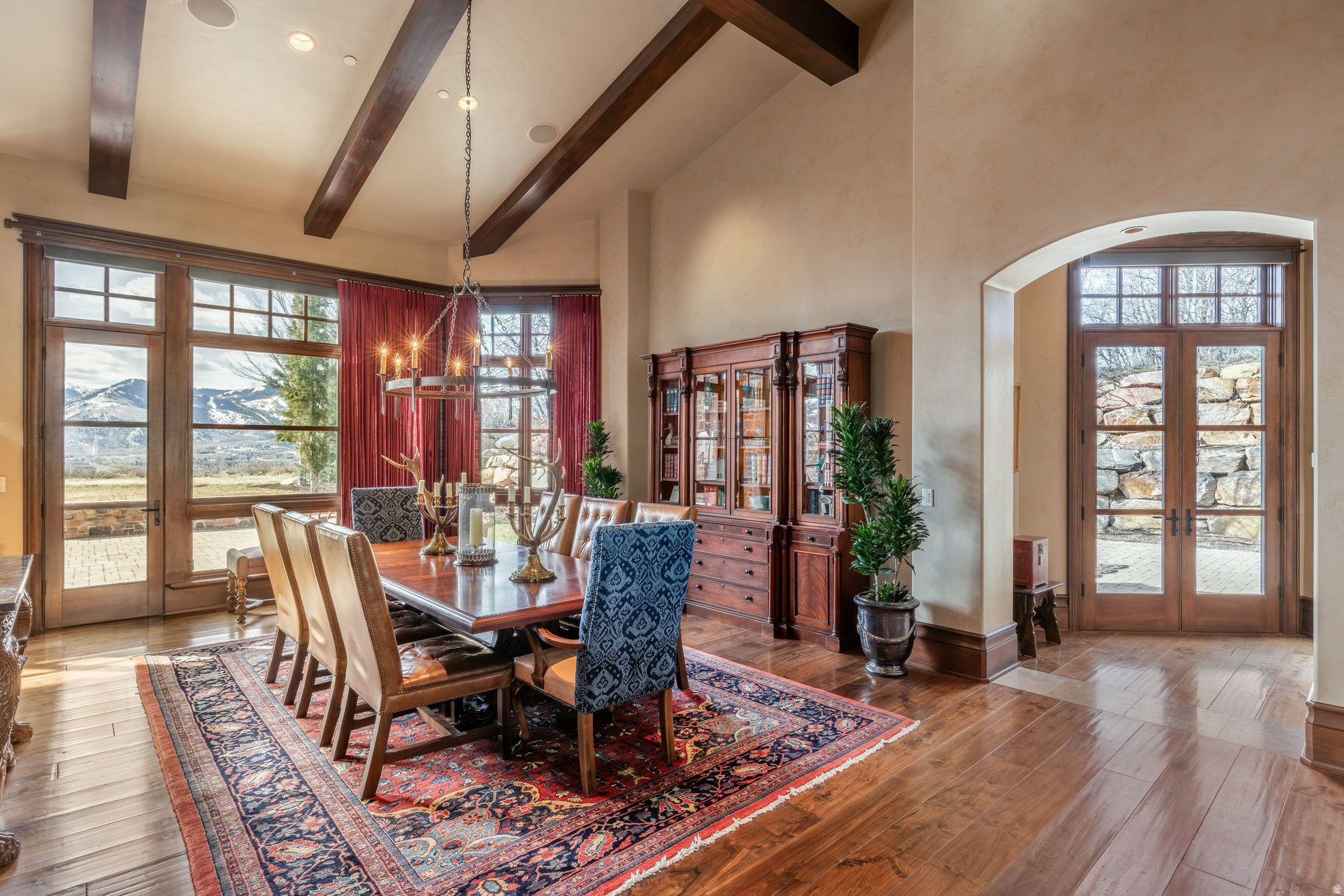 main property photo 13
