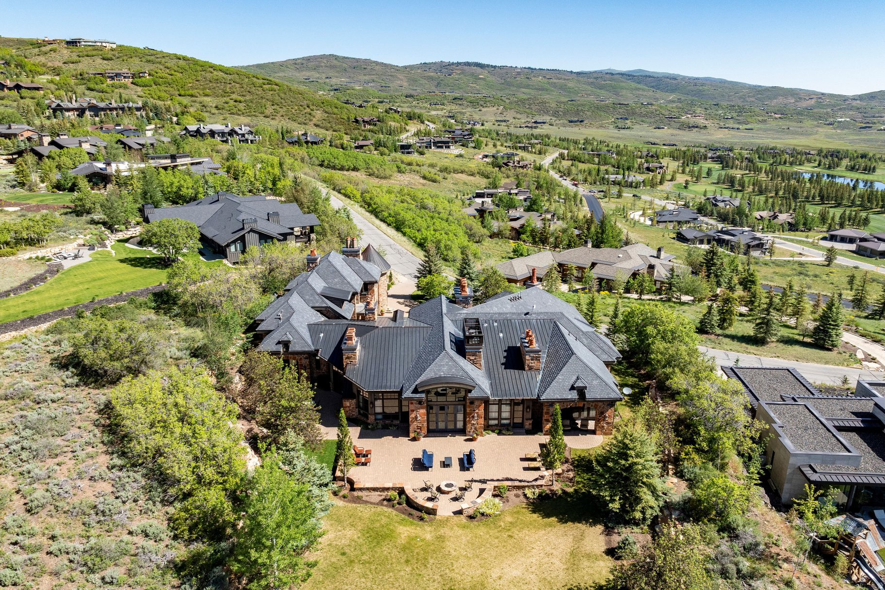 main property photo 2