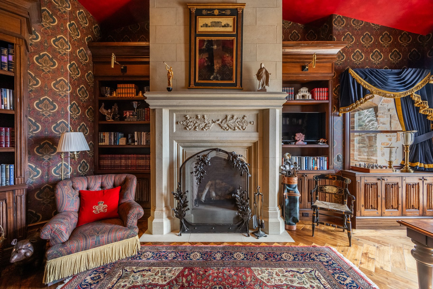 main property photo 28