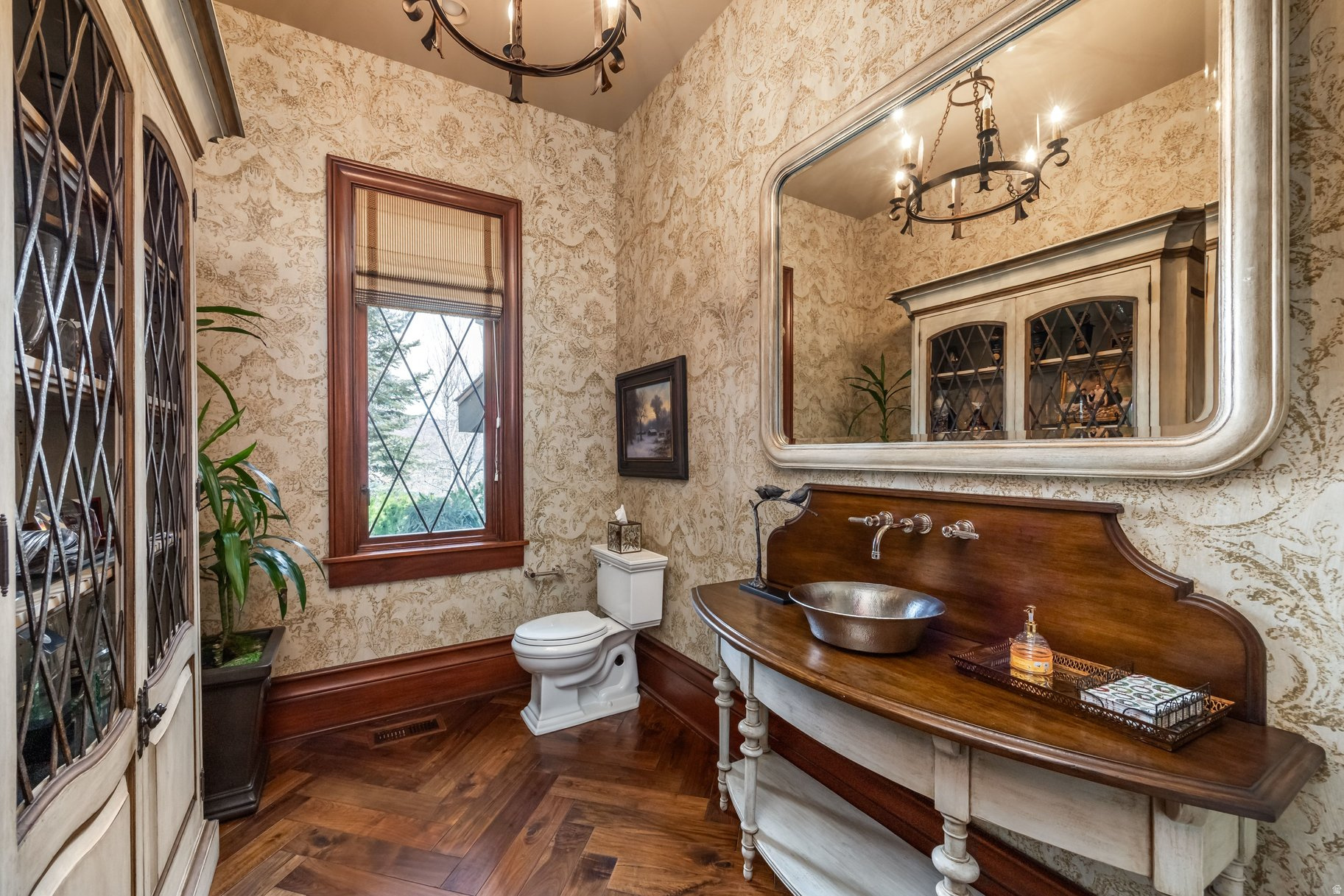 main property photo 31