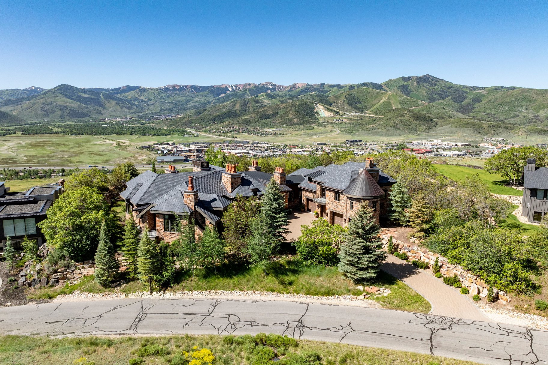 main property photo 77