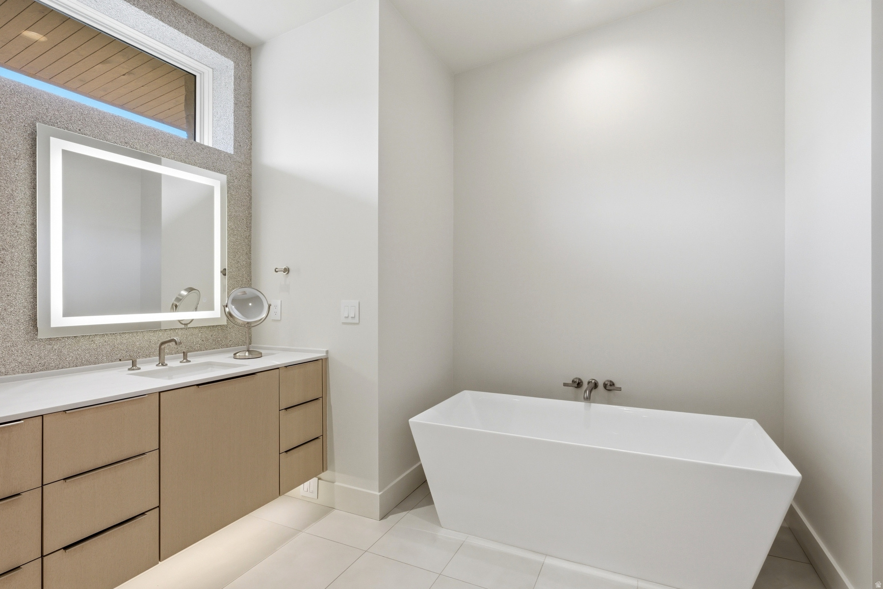 main property photo 67