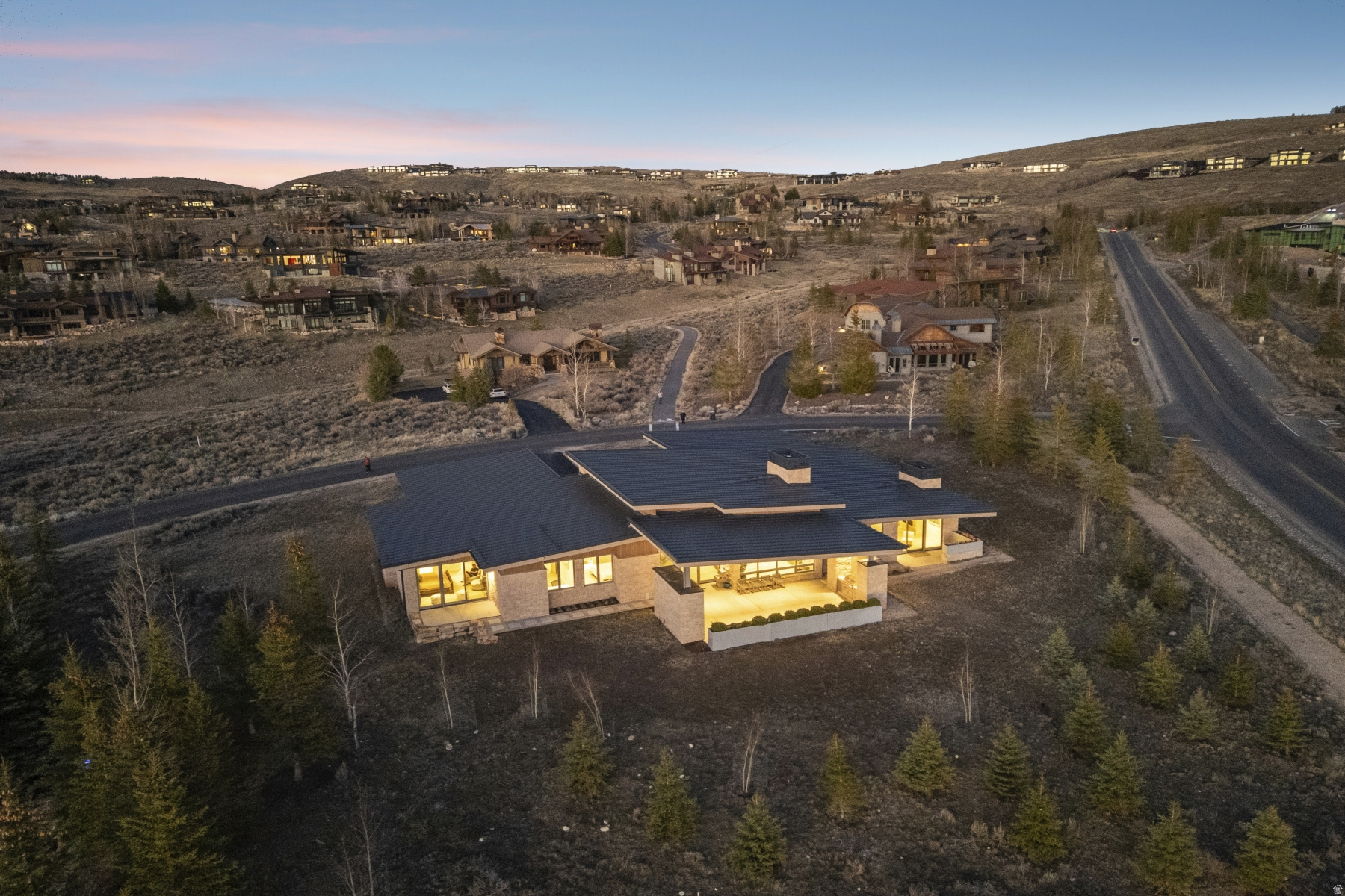 main property photo 90