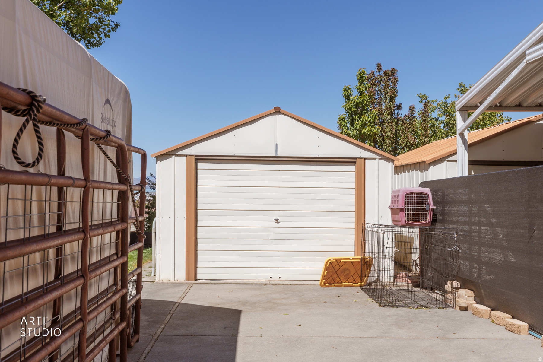 main property photo 40