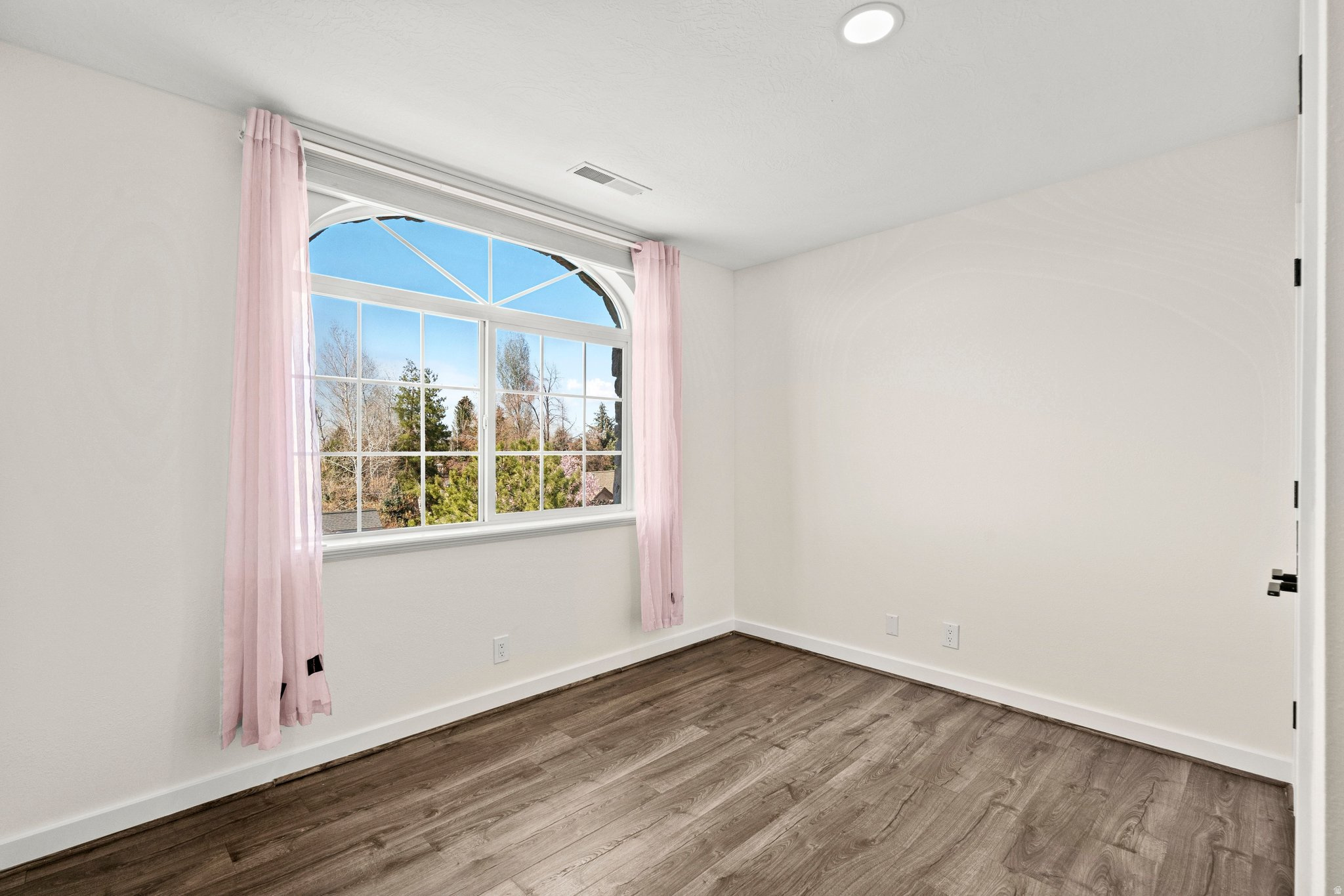 main property photo 66