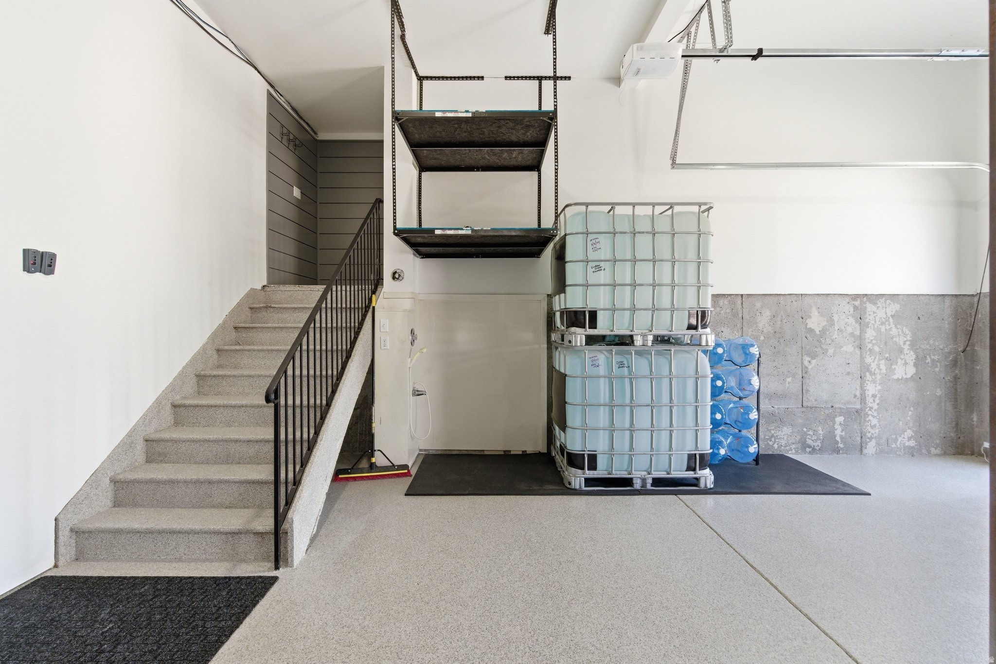 main property photo 70
