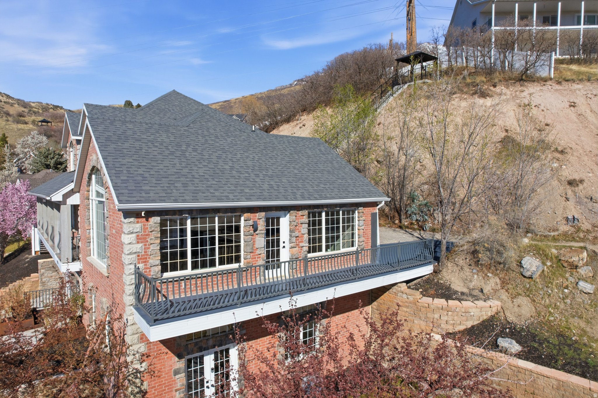 main property photo 79