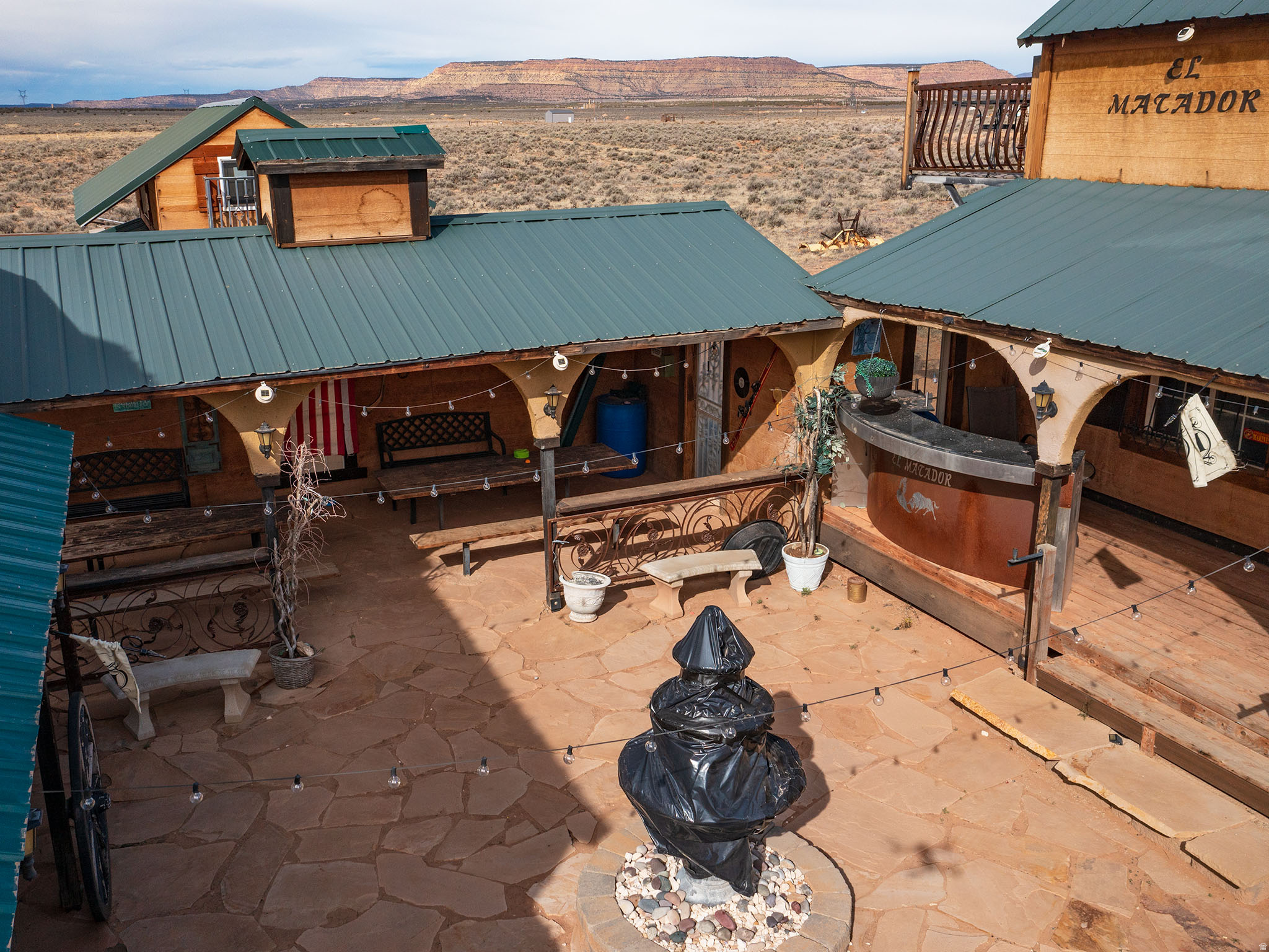 main property photo 17