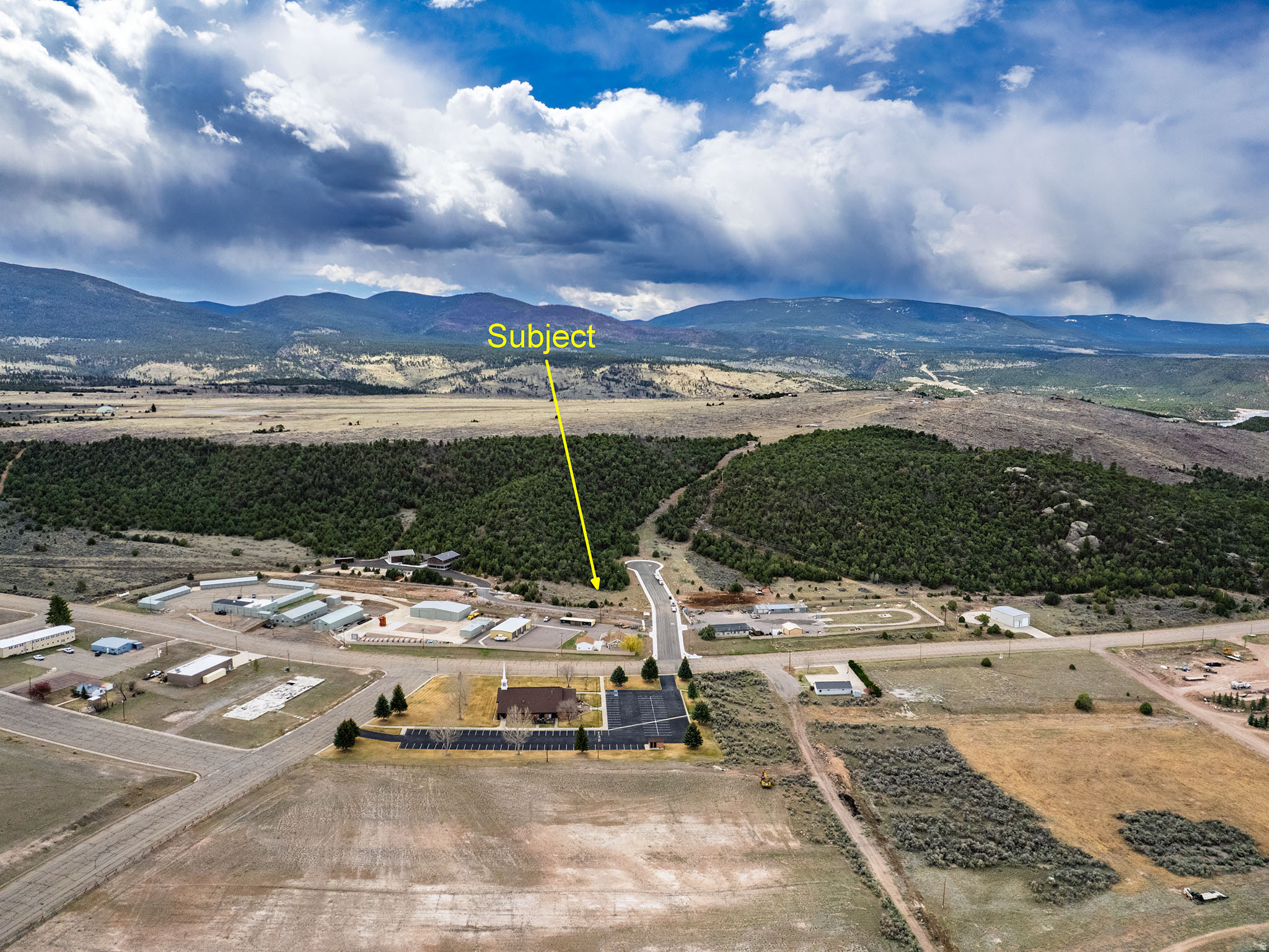 main property photo 30