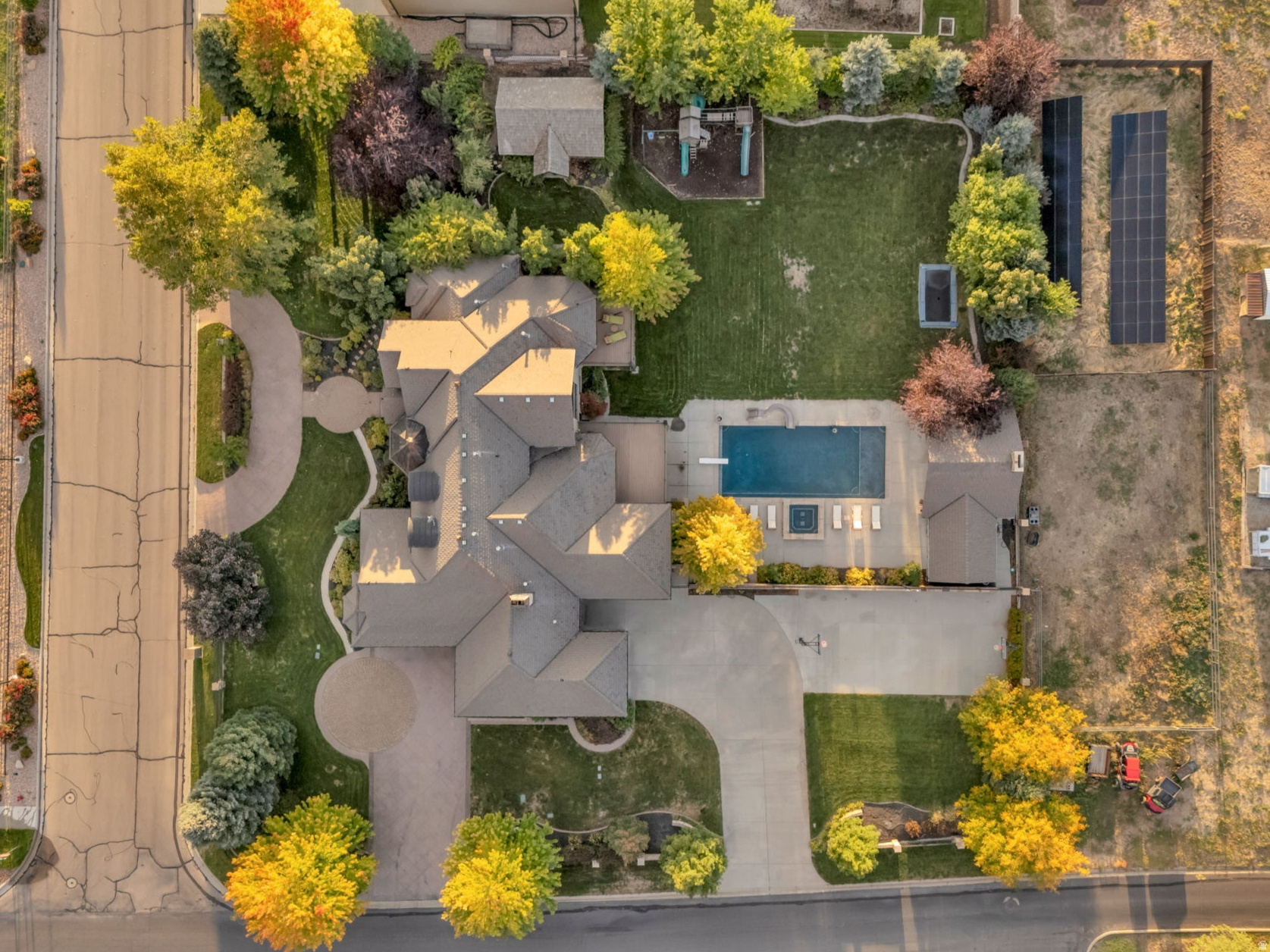 main property photo 51