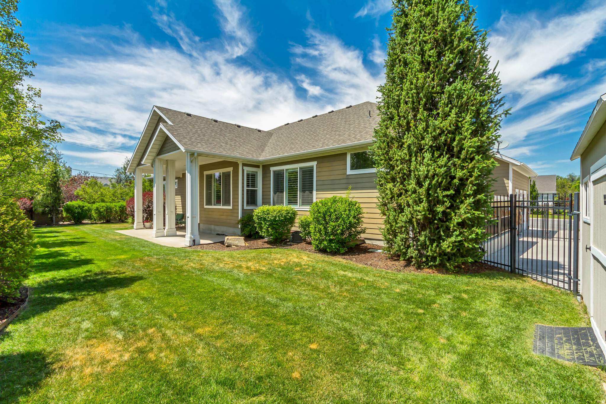 main property photo 47