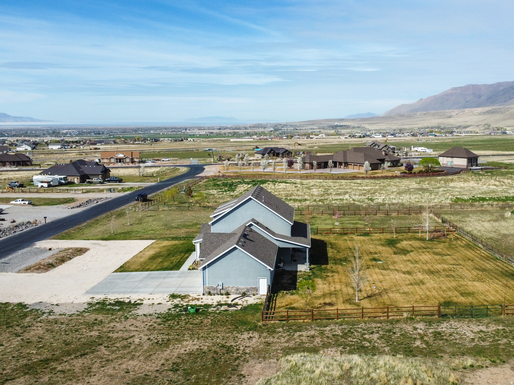 main property photo 45