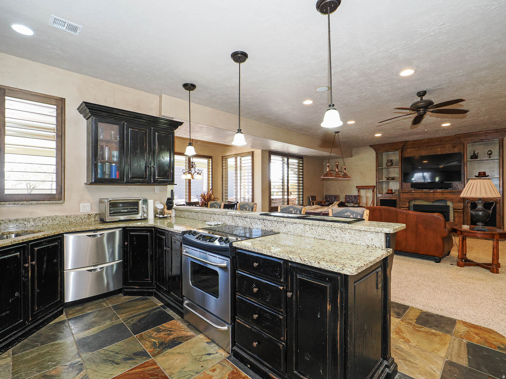main property photo 63
