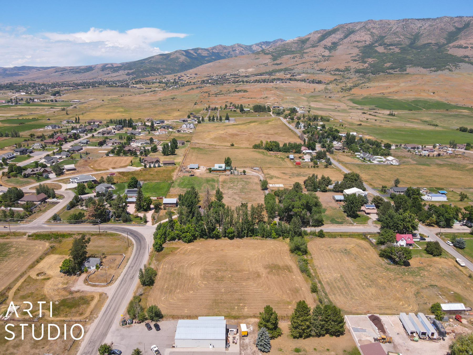main property photo 11