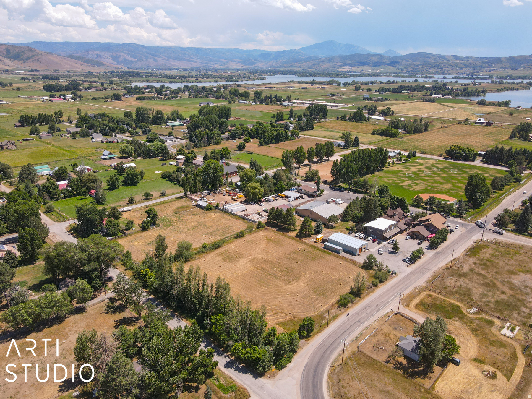 main property photo 17