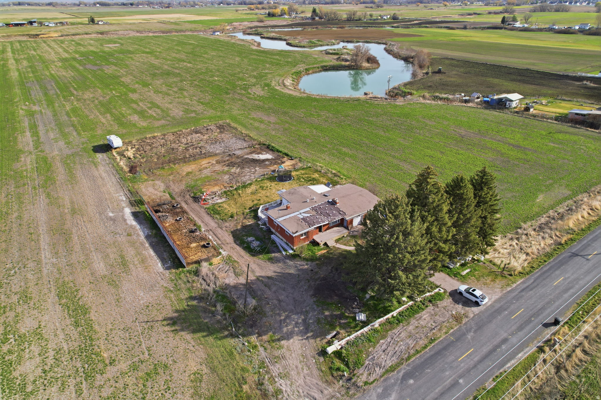 main property photo 3
