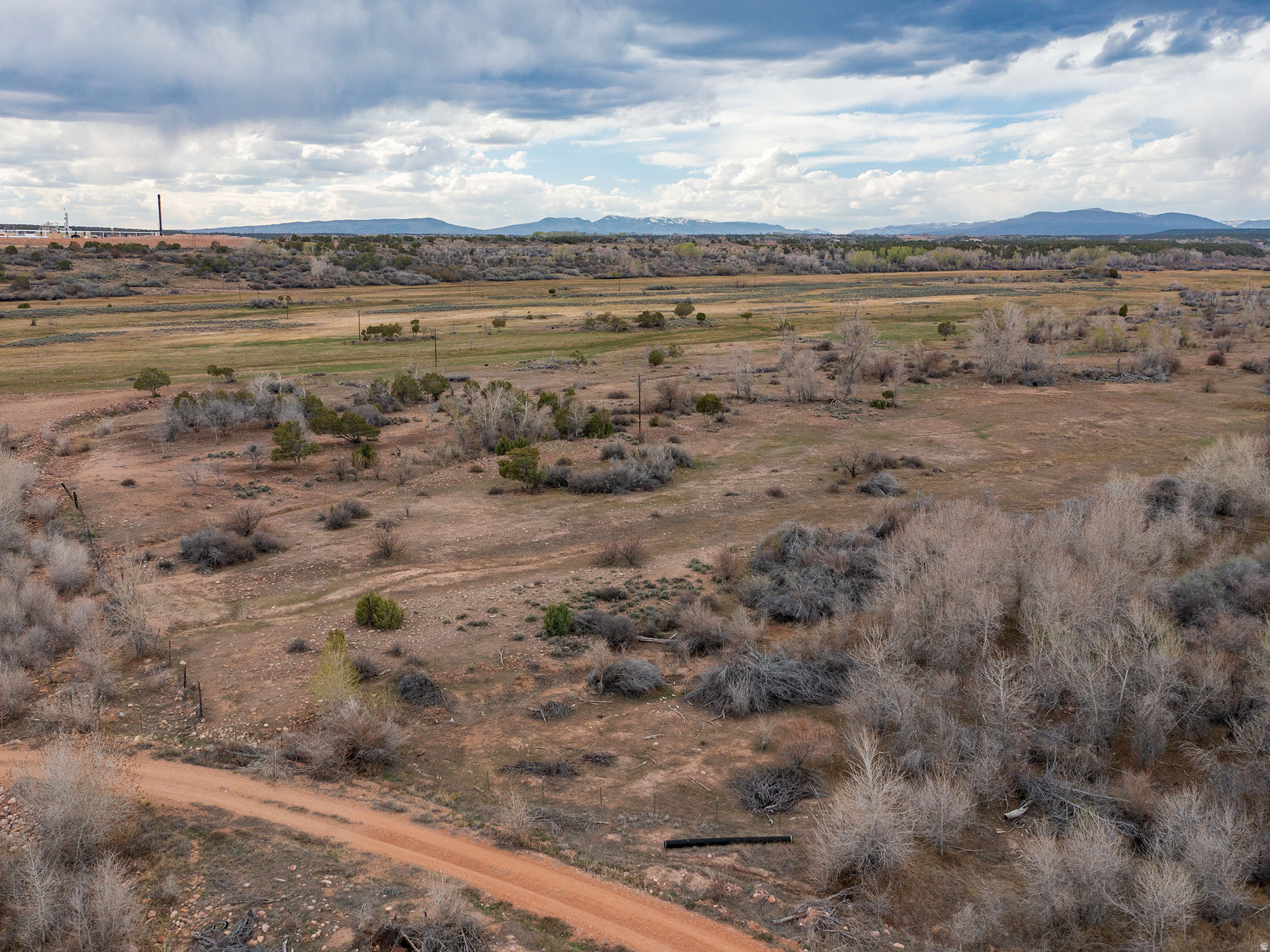 main property photo 33