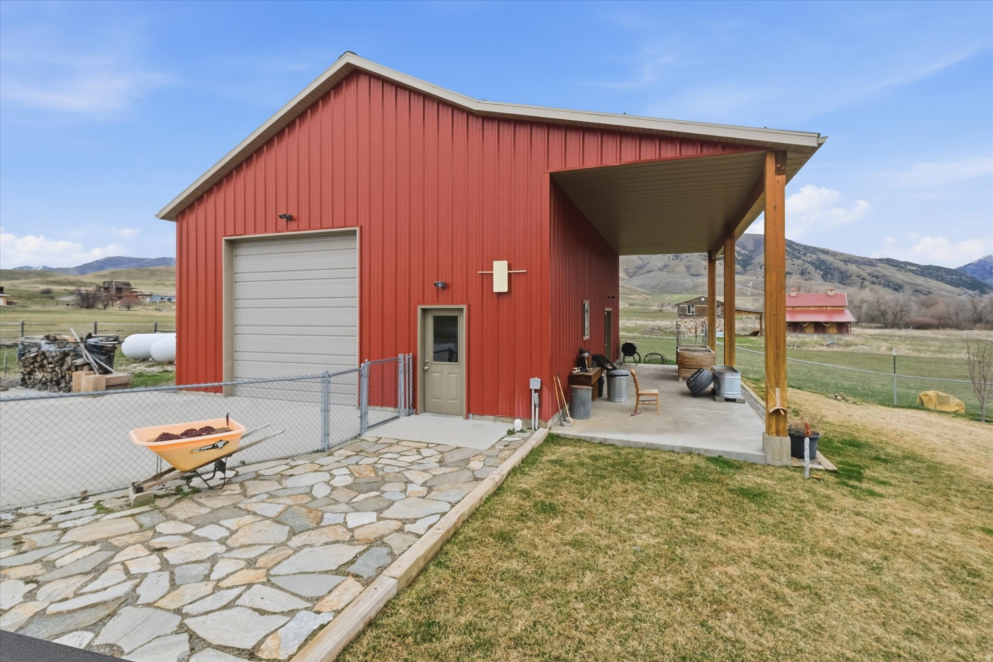 main property photo 53