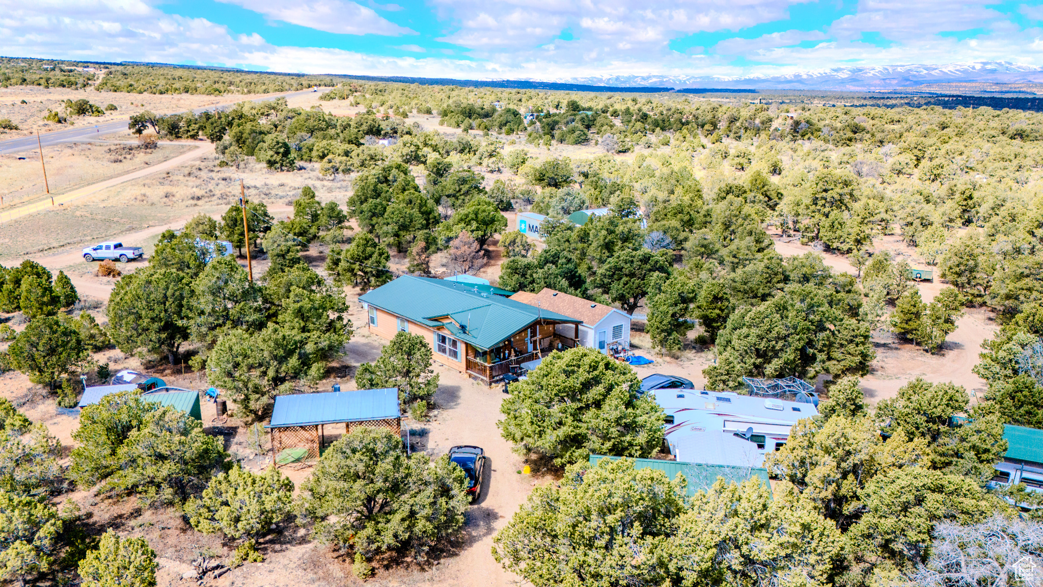 main property photo 25