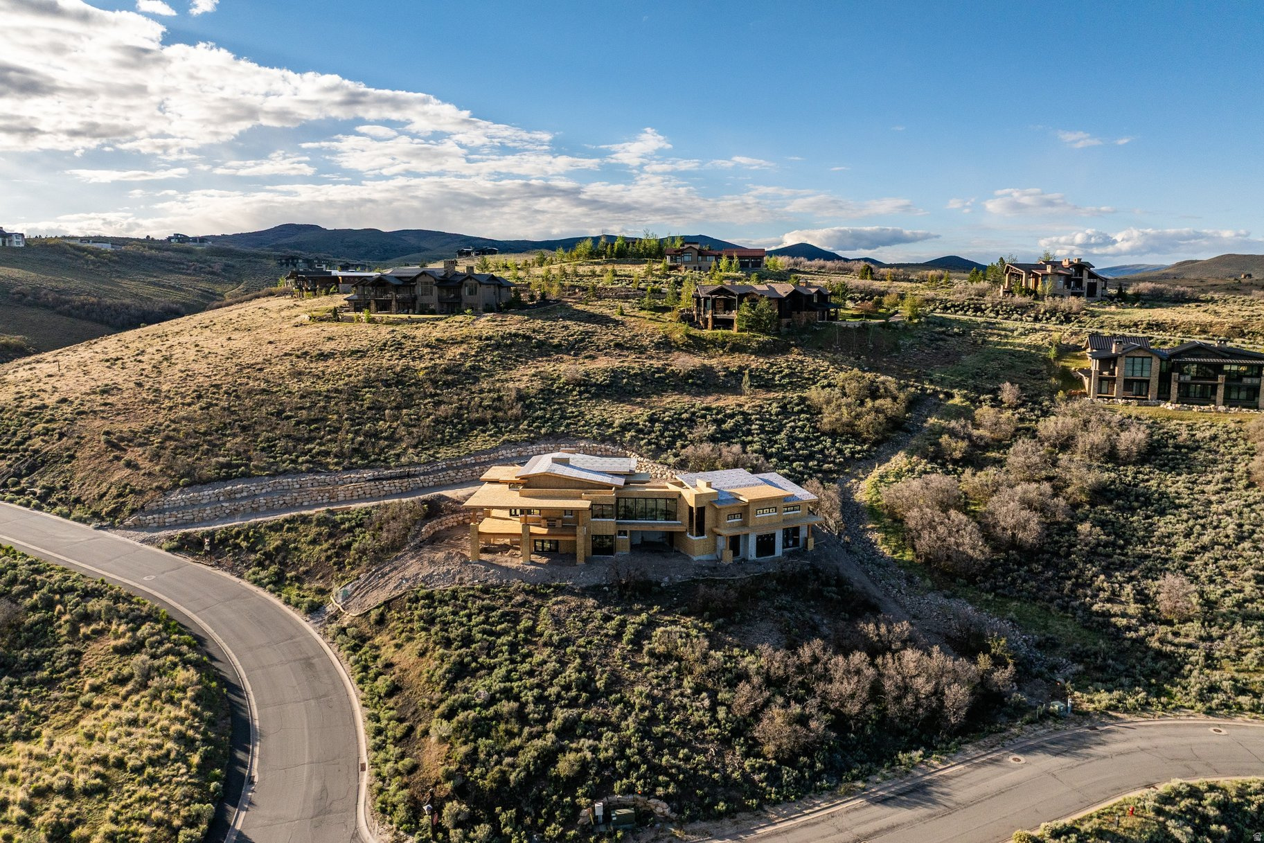 main property photo 16