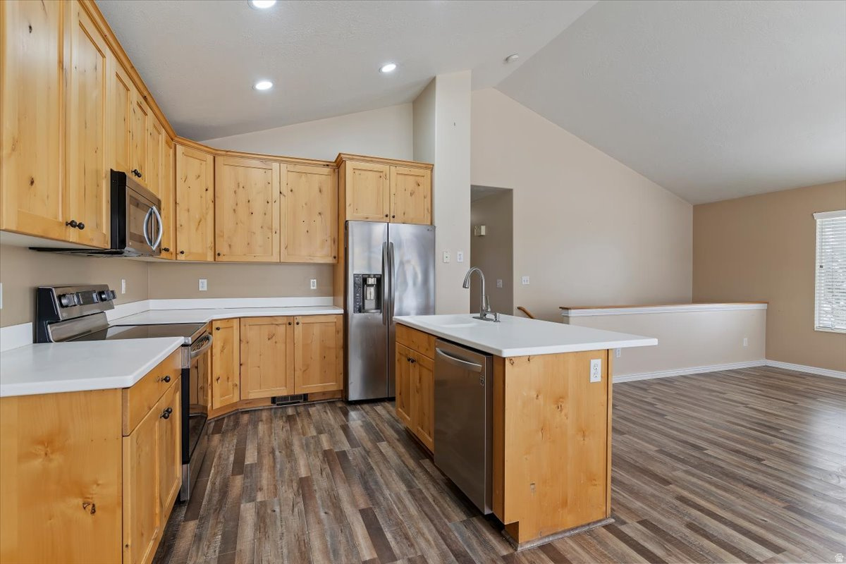 main property photo 8