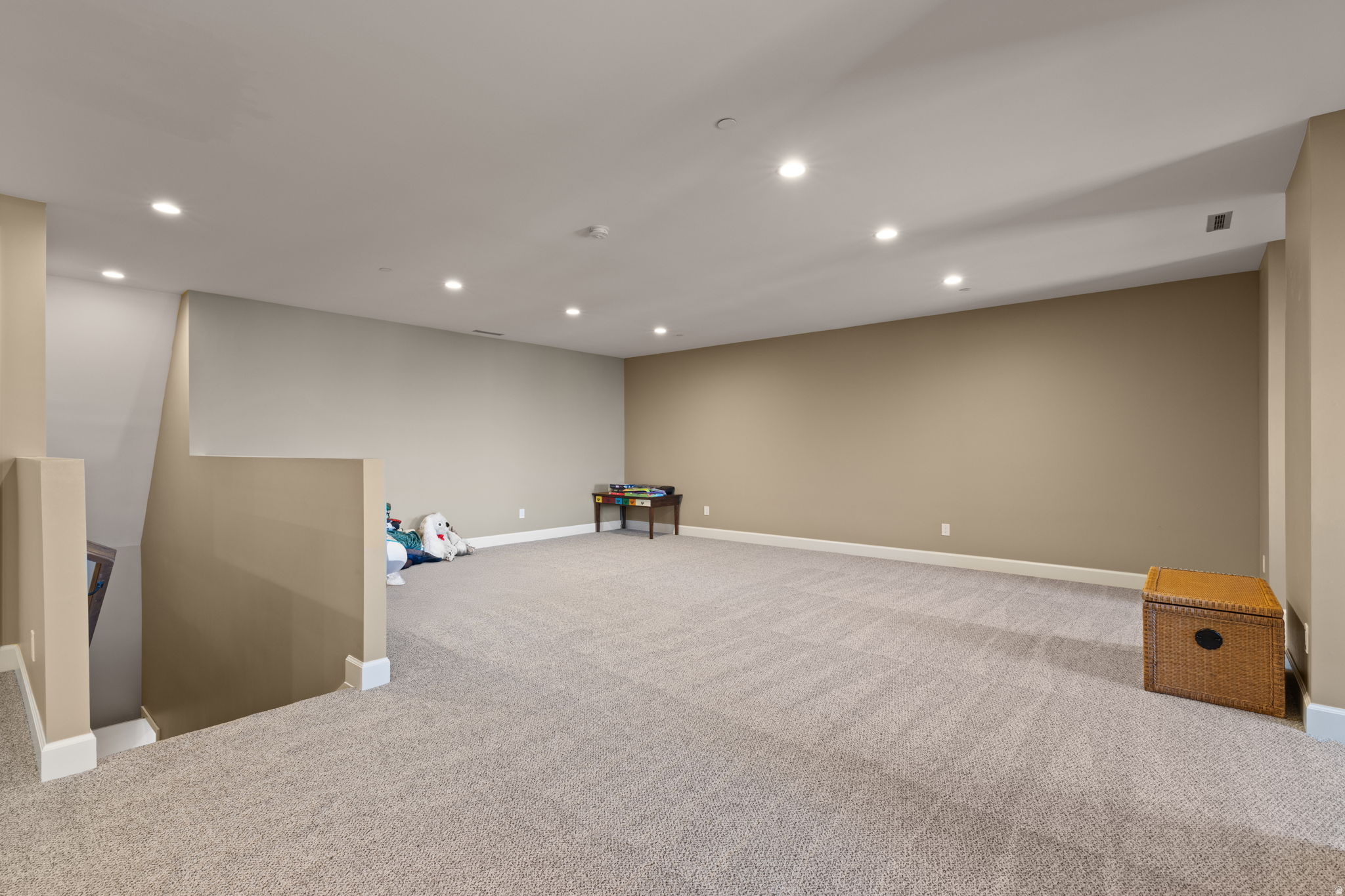main property photo 109