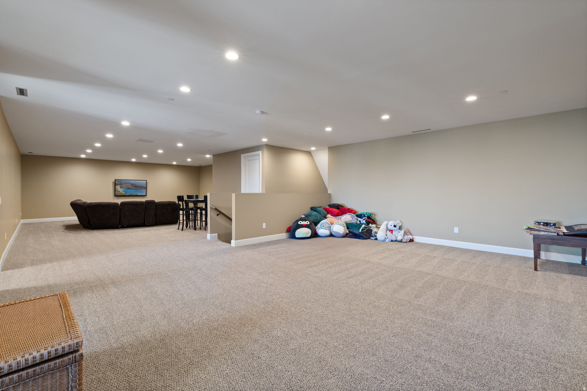 main property photo 110