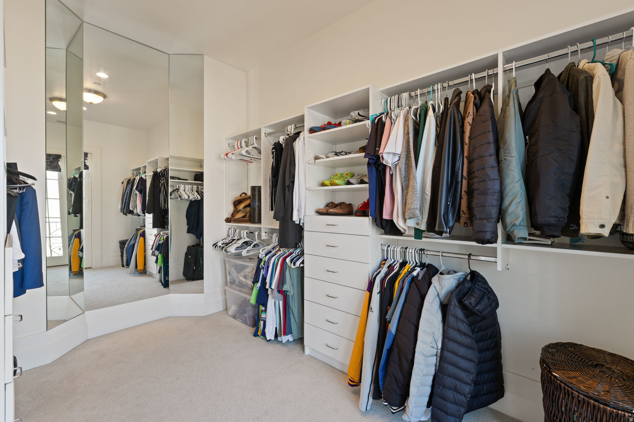main property photo 77