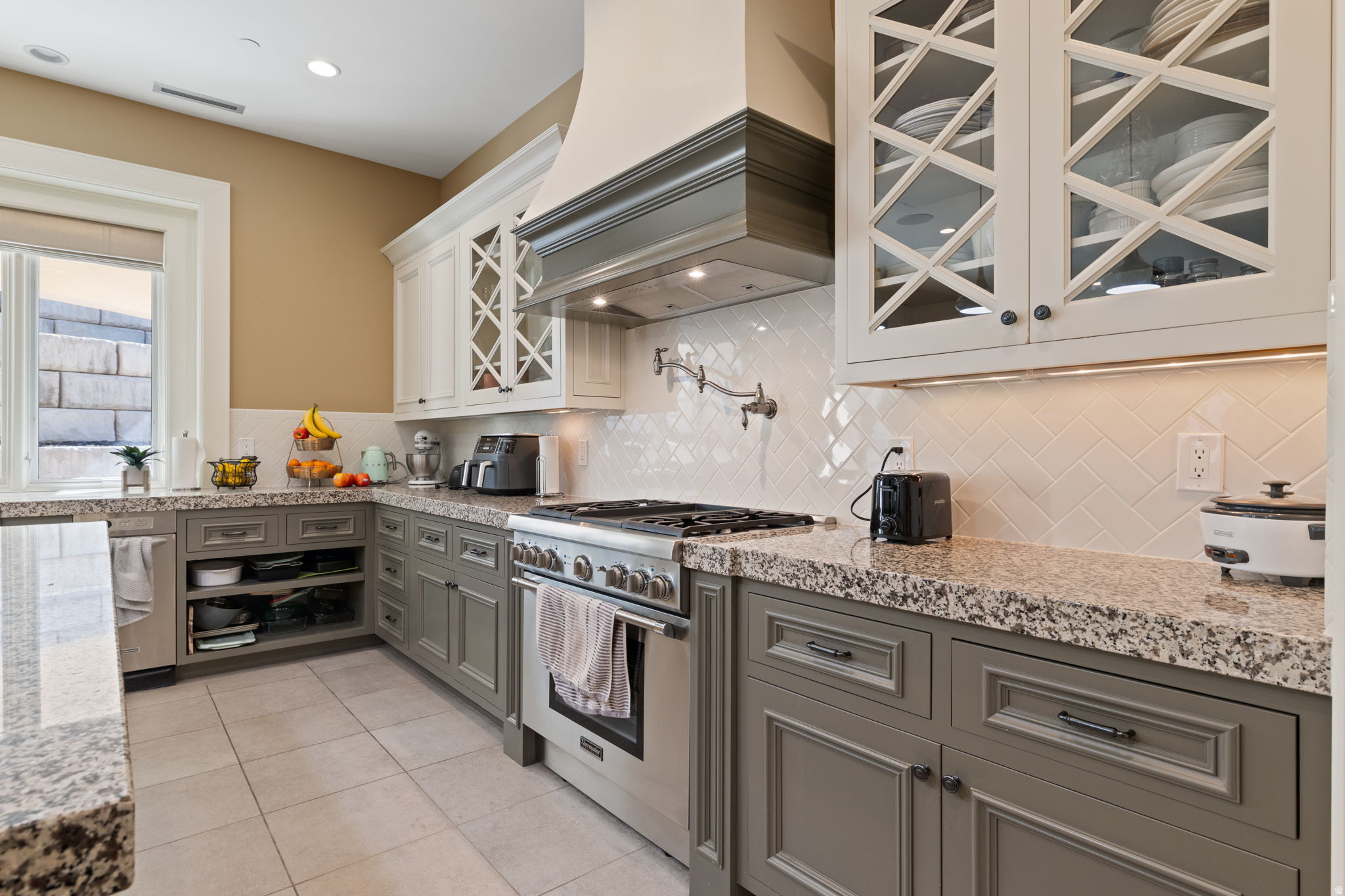 main property photo 88