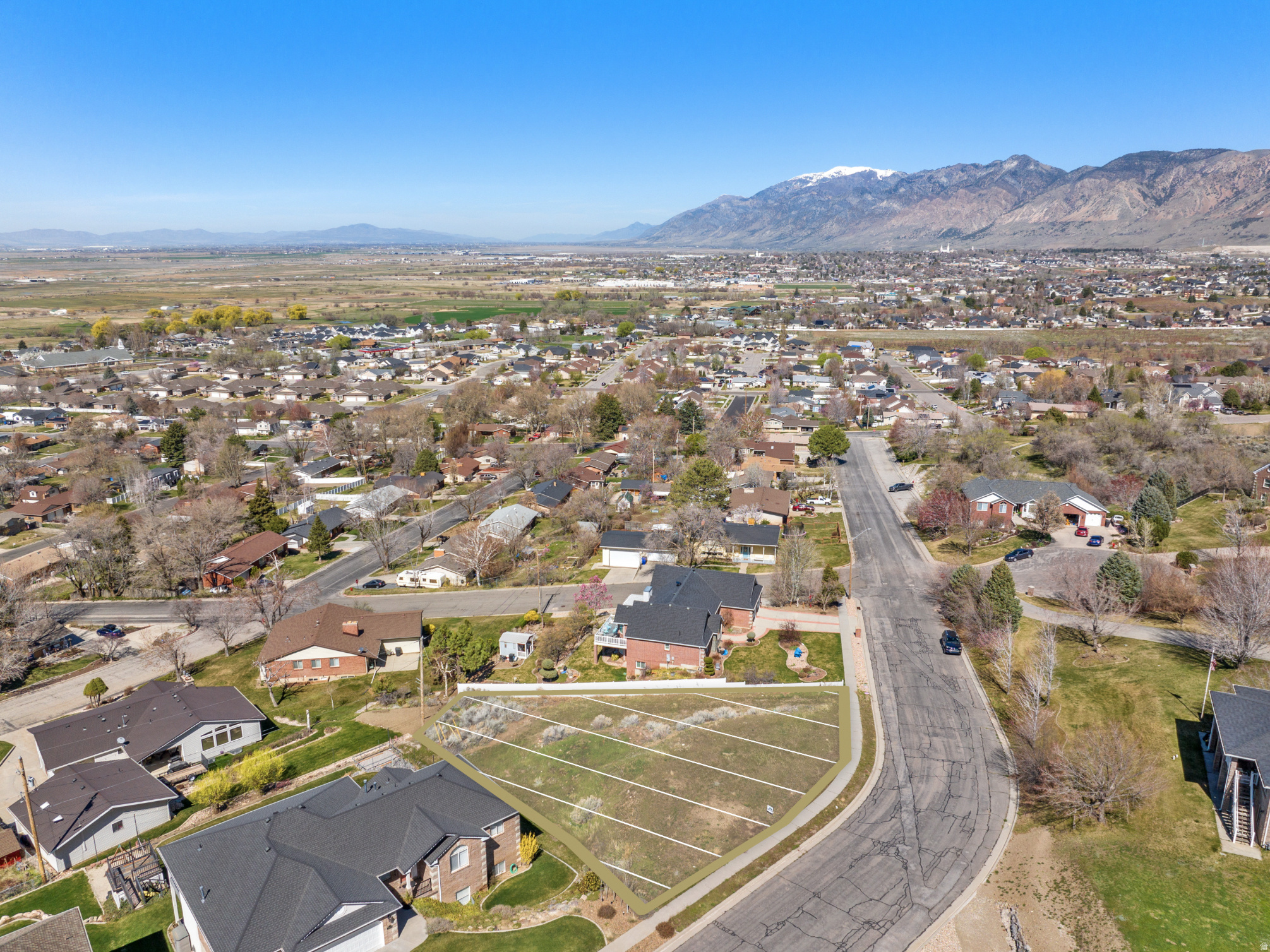 main property photo 11