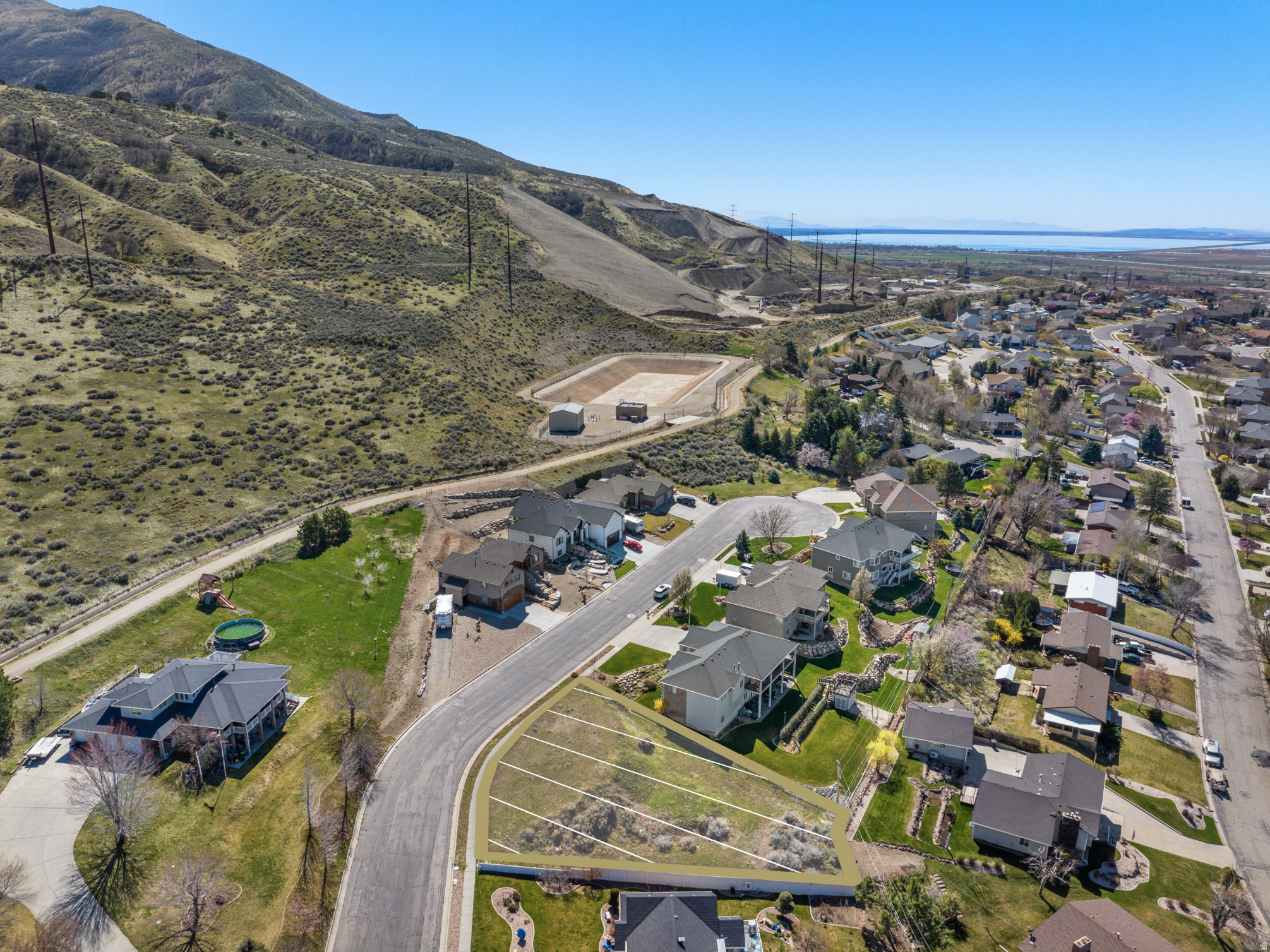main property photo 15