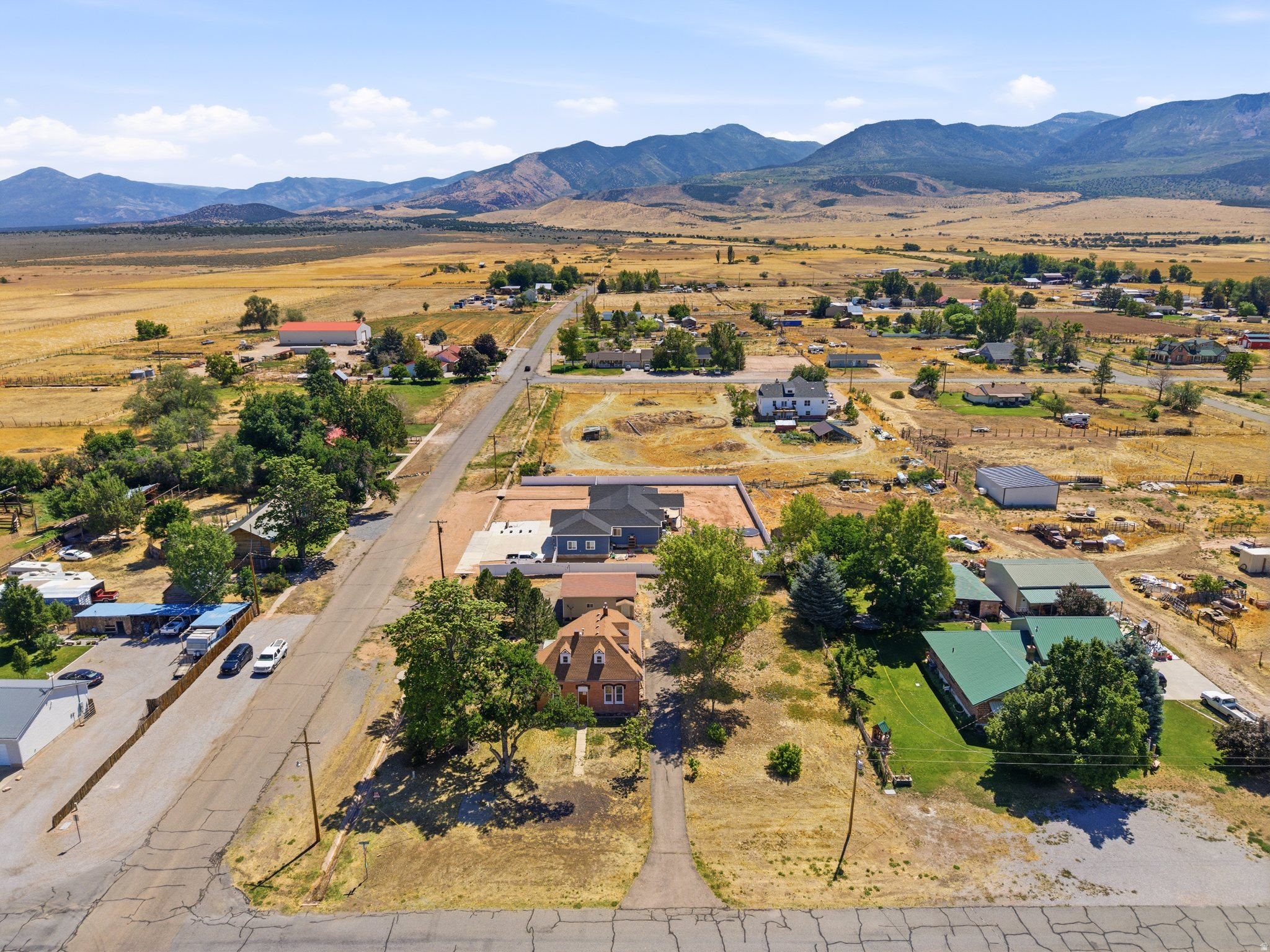 main property photo 27