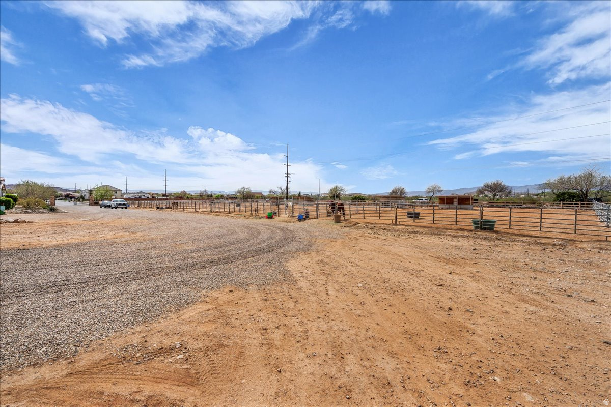 main property photo 31
