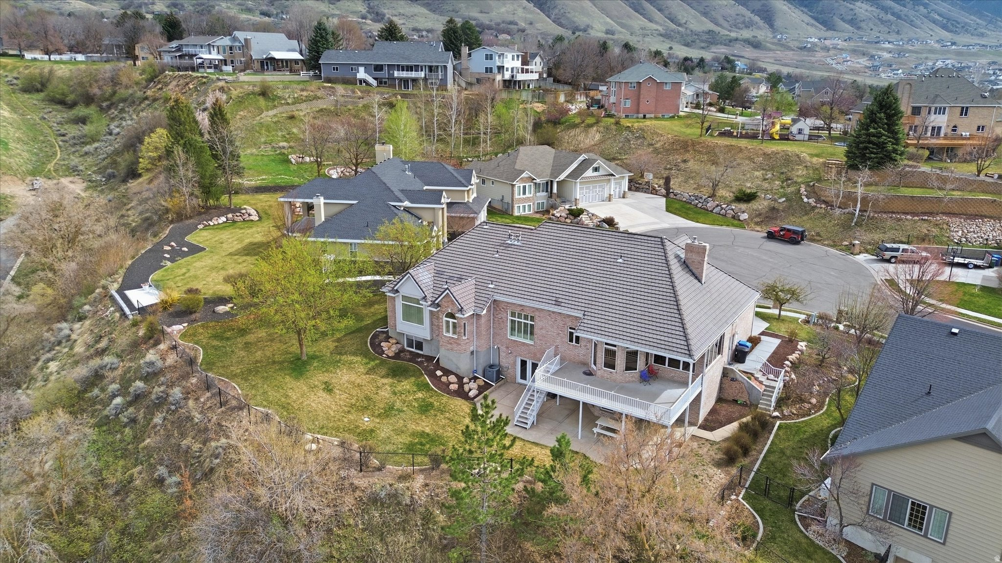 main property photo 76