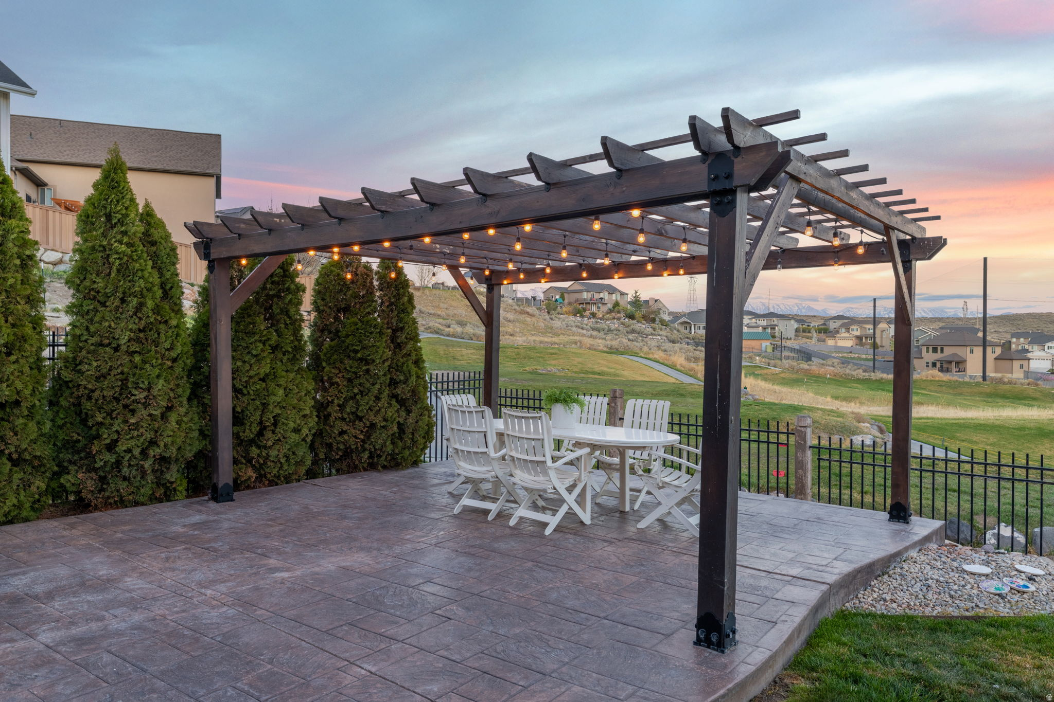 main property photo 41