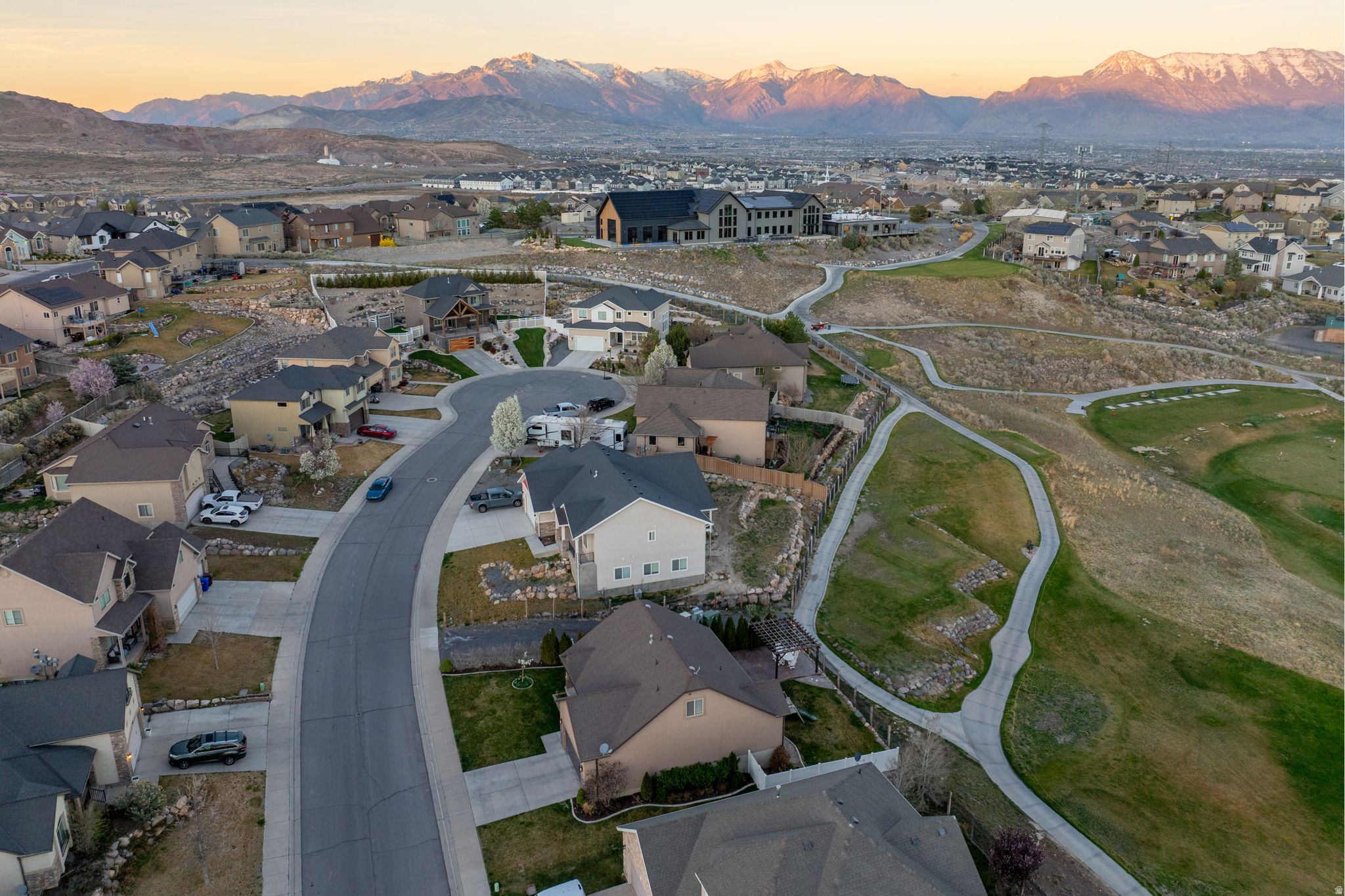 main property photo 45