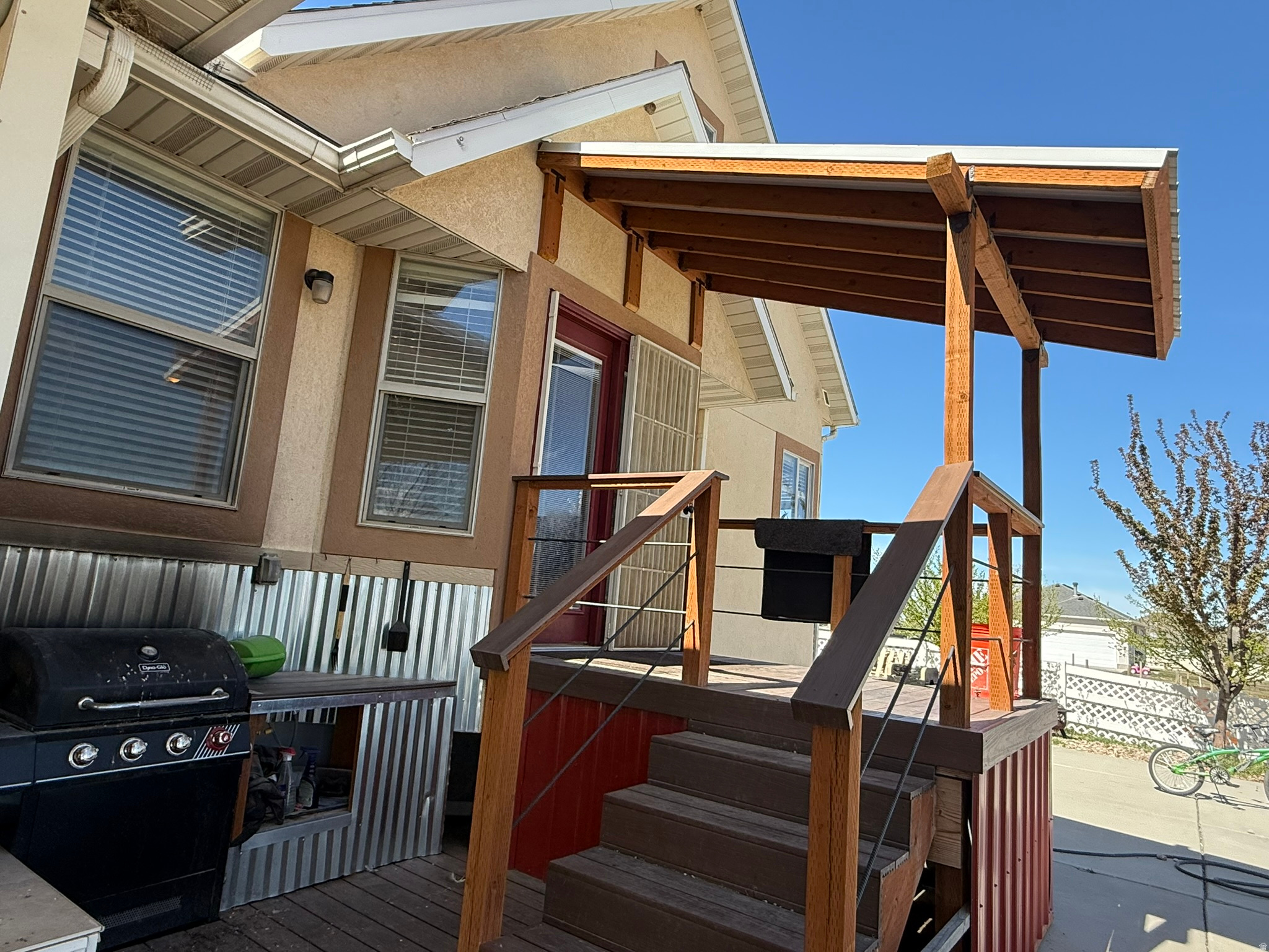 main property photo 41
