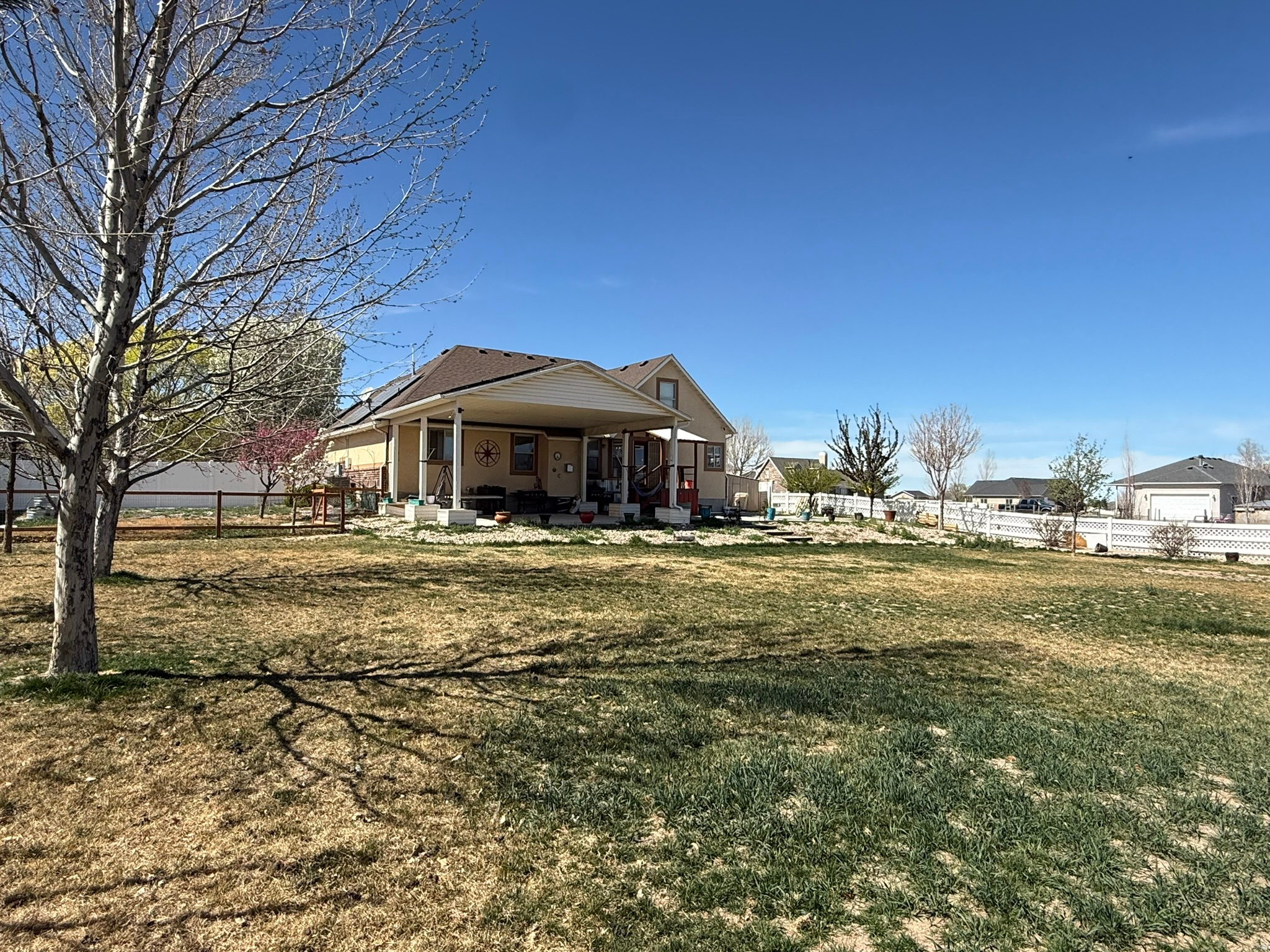 main property photo 44