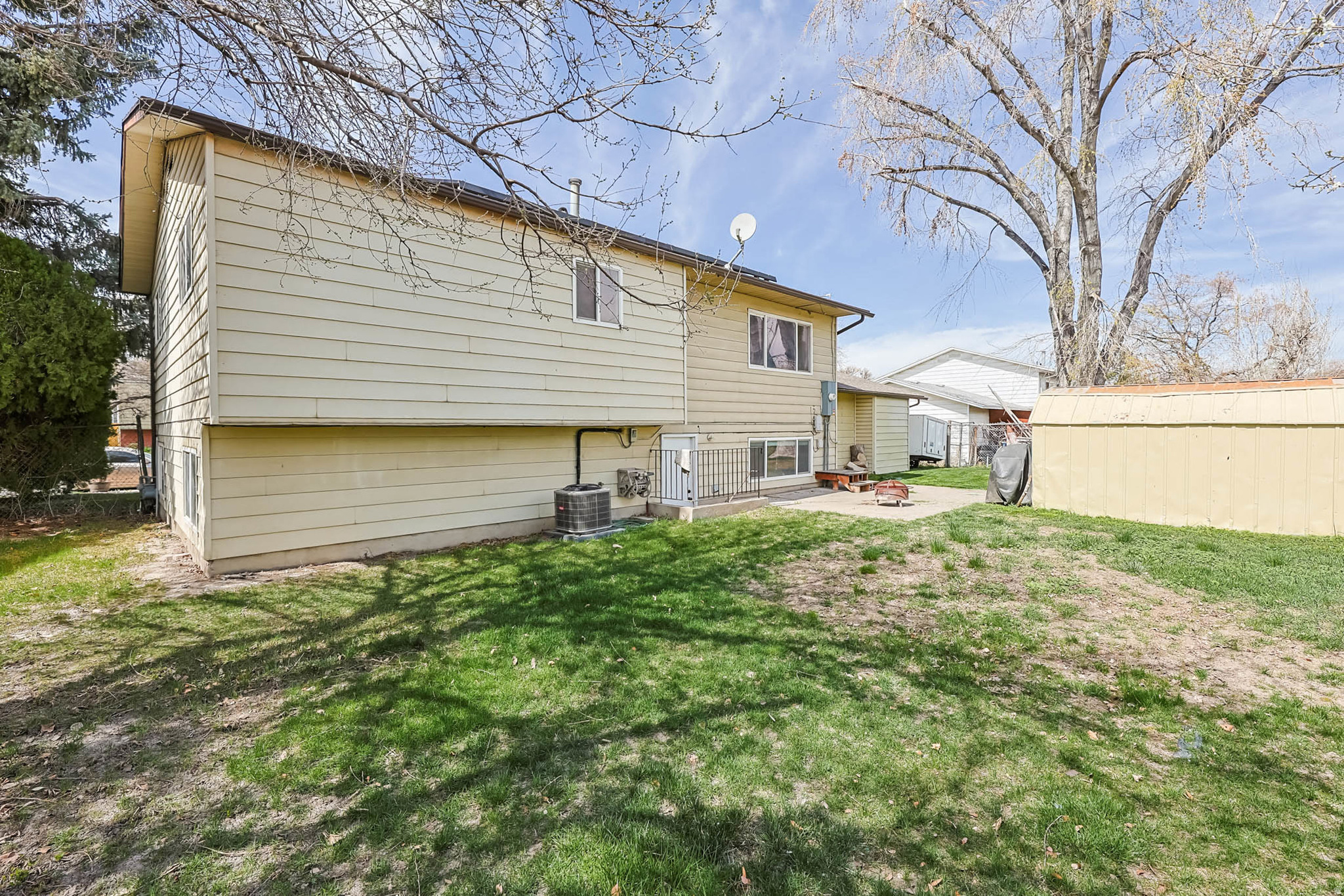 main property photo 37