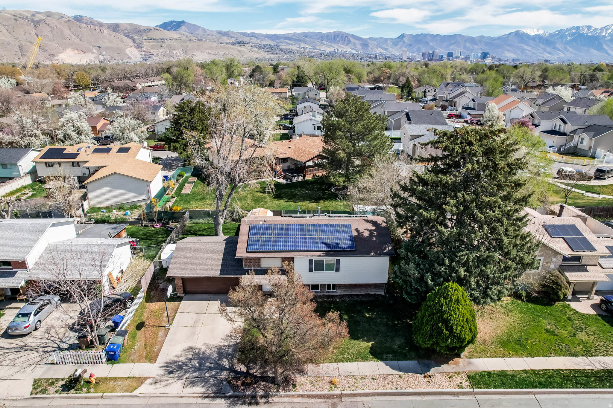 main property photo 50