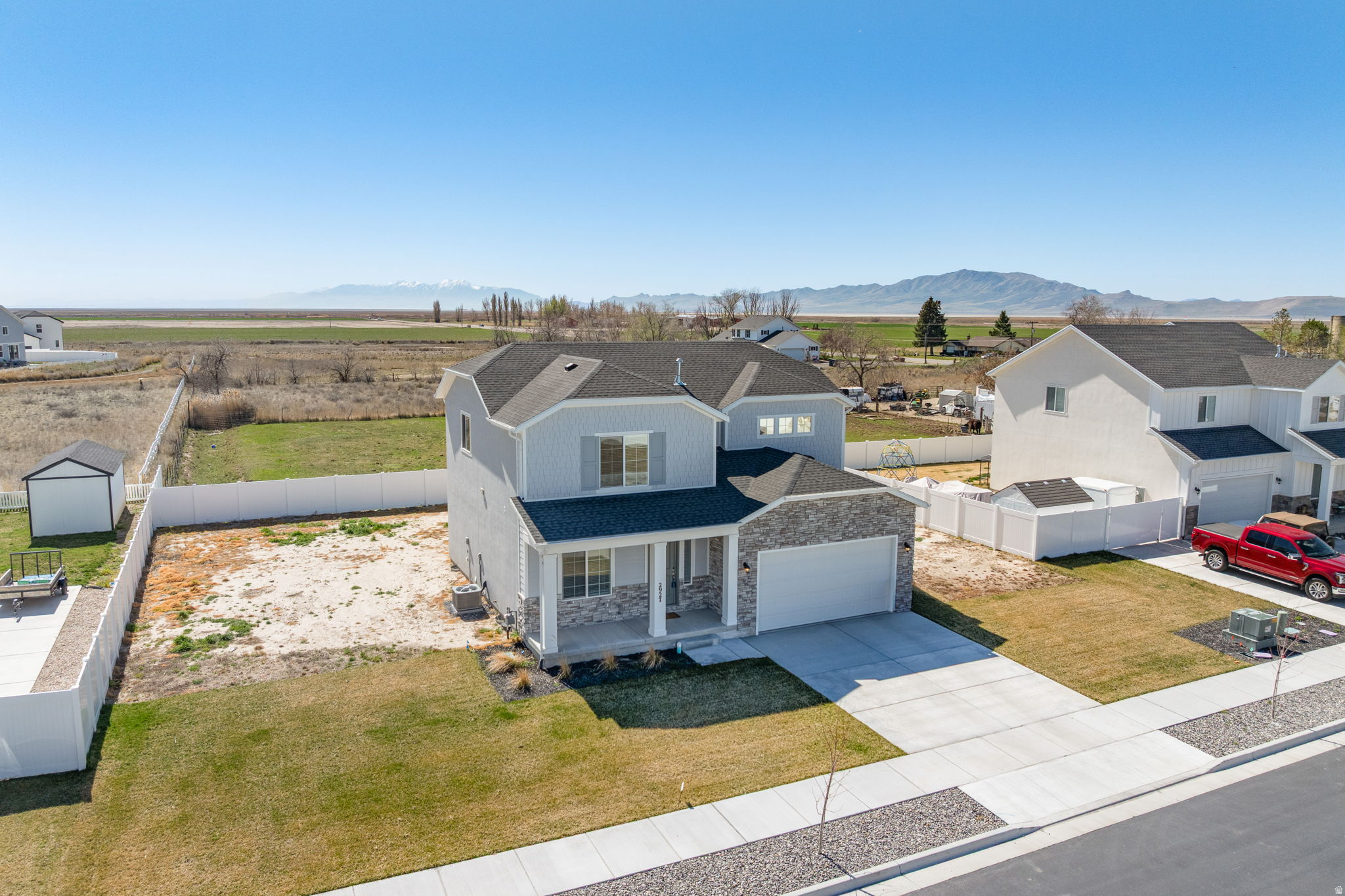 main property photo 35
