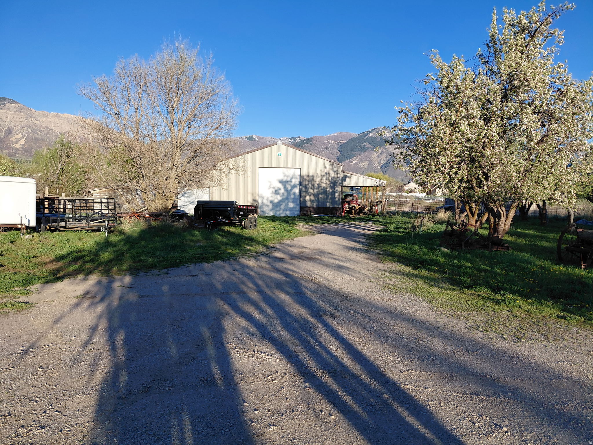 main property photo 8